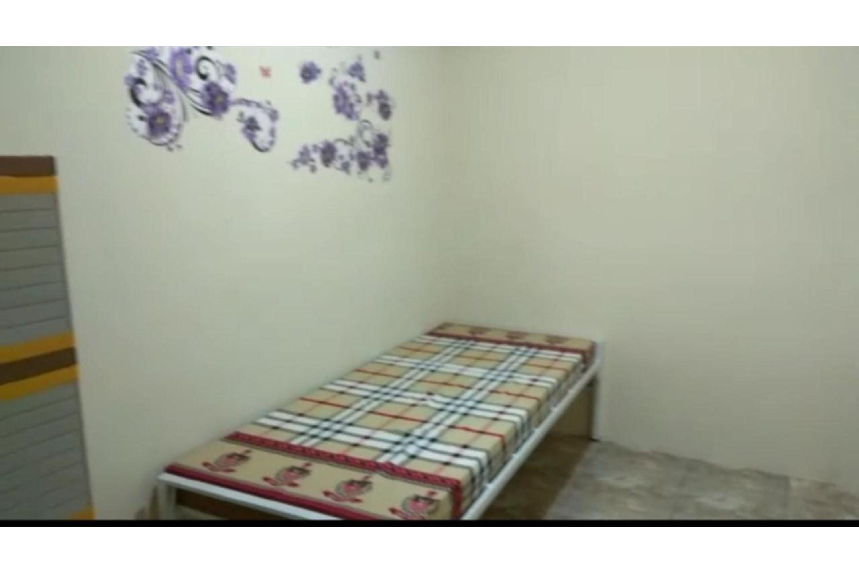 Eiffel Petojo - Female Only Guest house Jakarta
