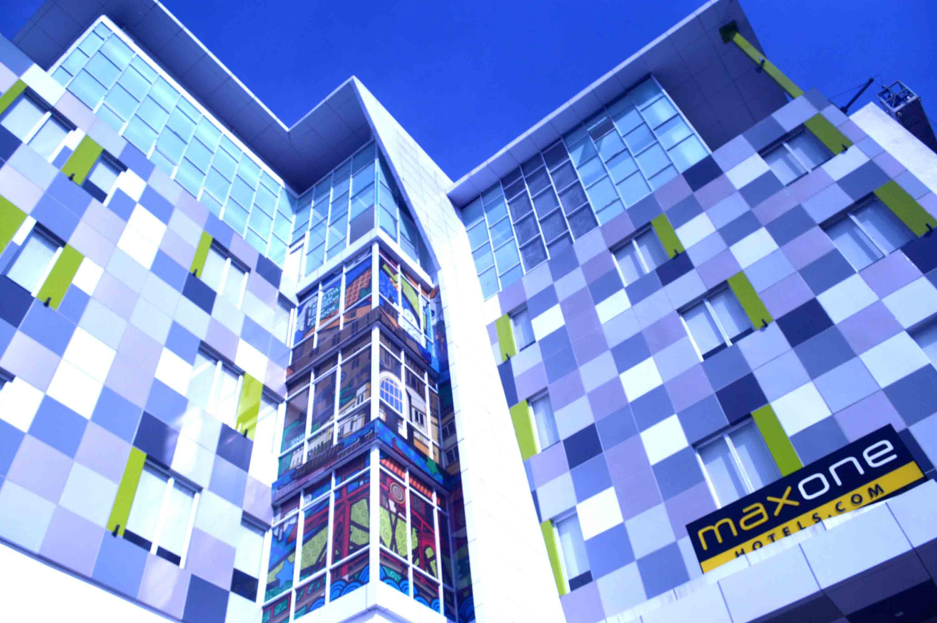 Maxone Signature Glodok Hotel 3*