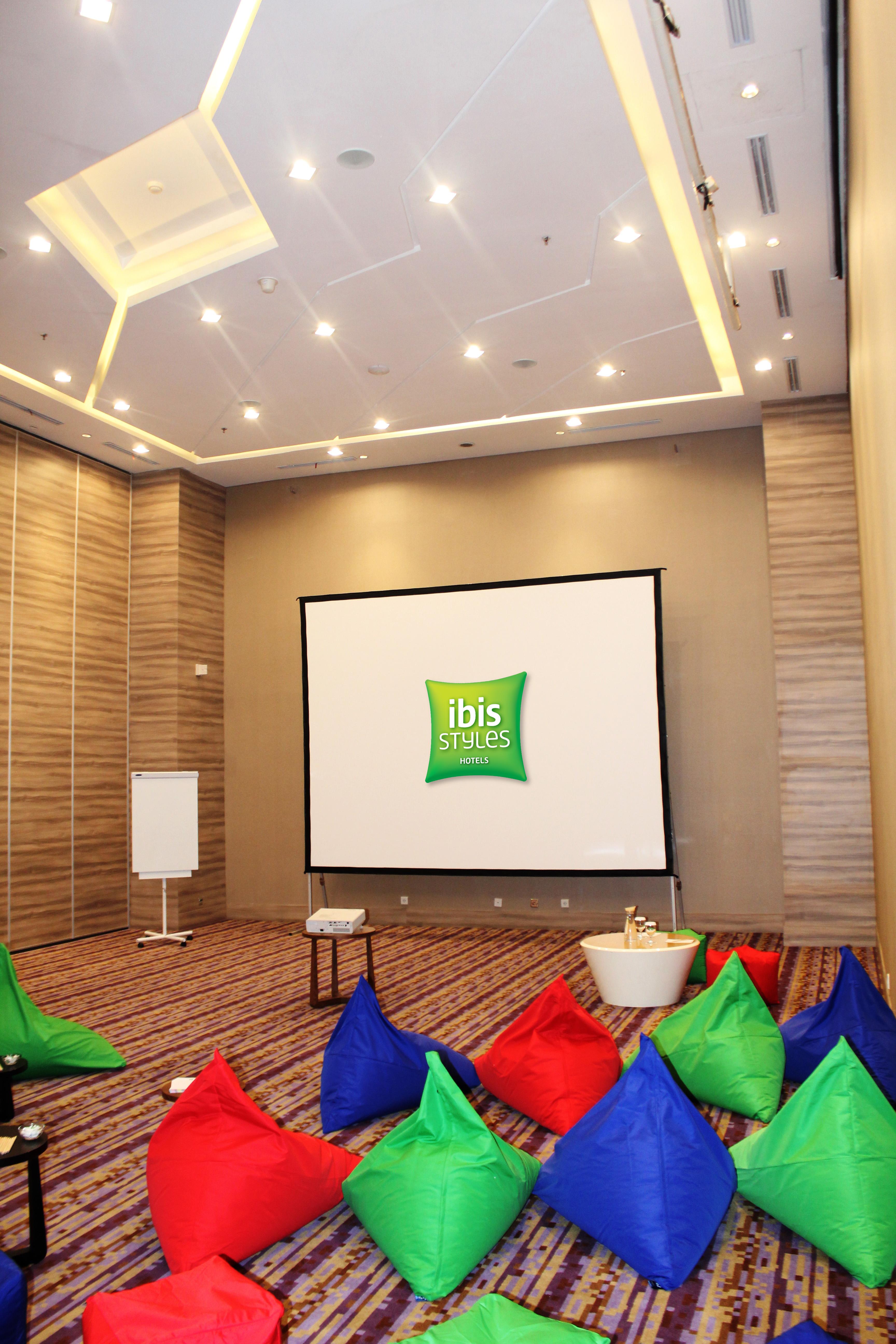 Ibis Styles Mangga Dua Square Hotel 3*