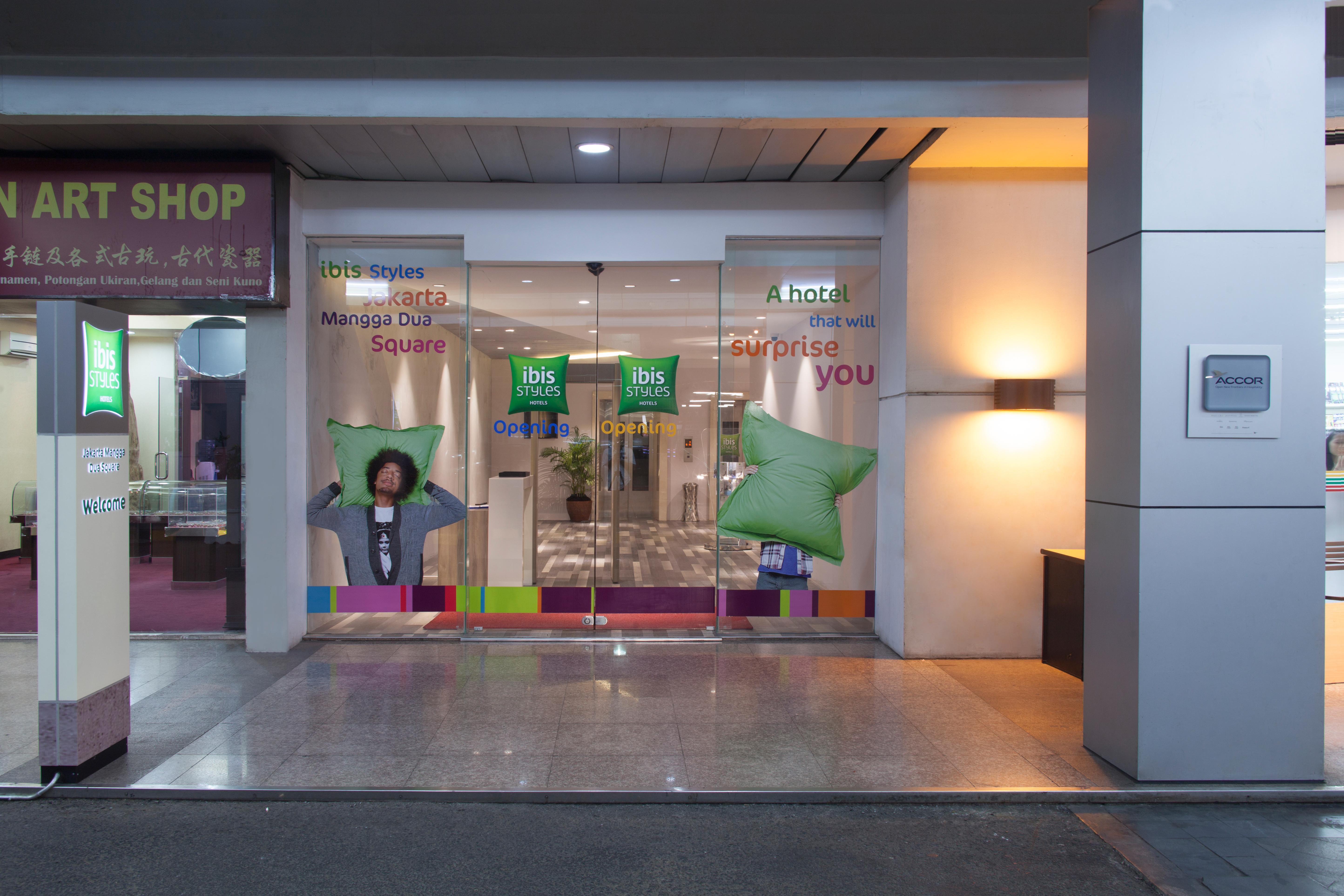 Ibis Styles Mangga Dua Square Hotel 3*