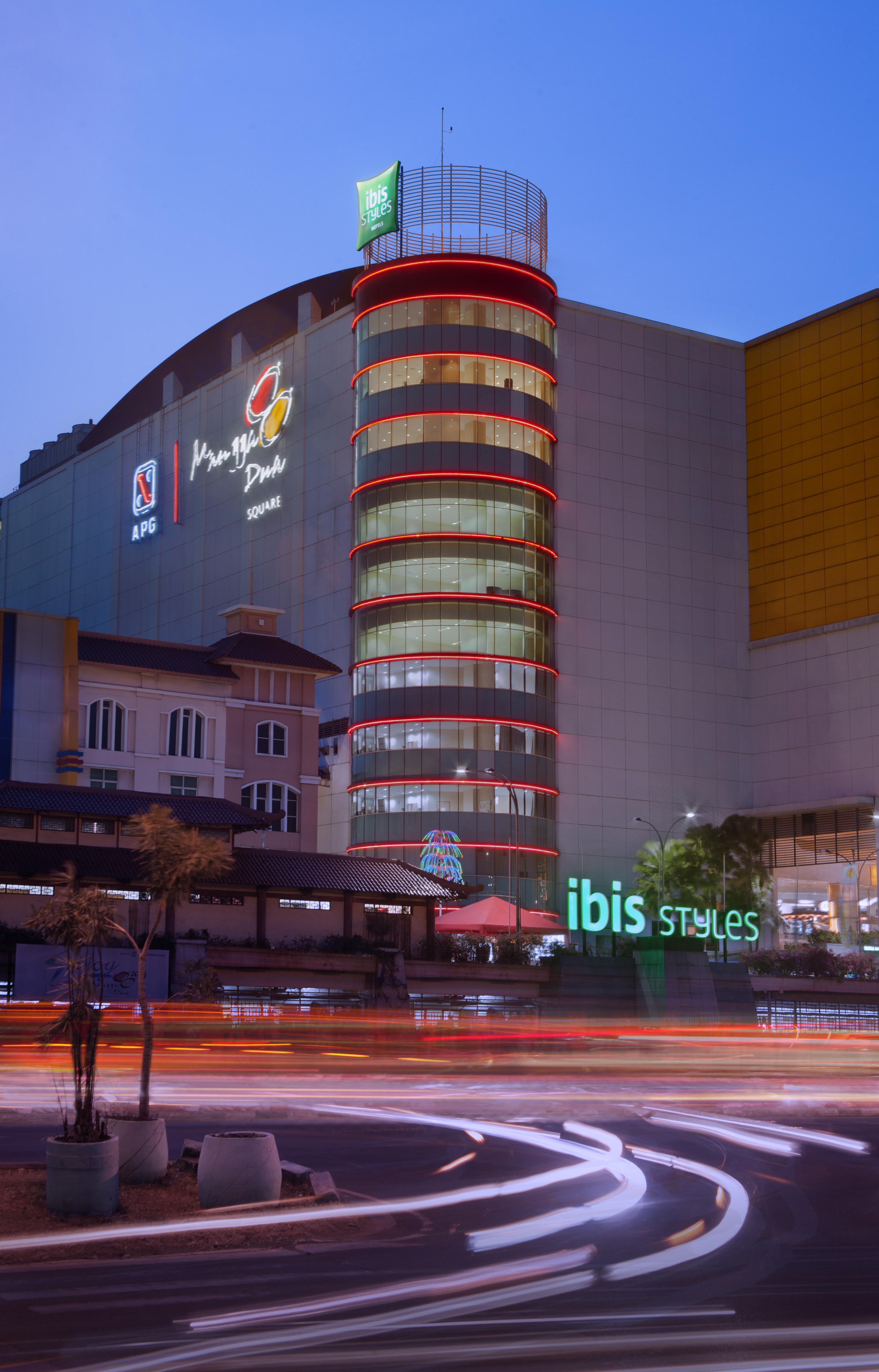 Ibis Styles Mangga Dua Square