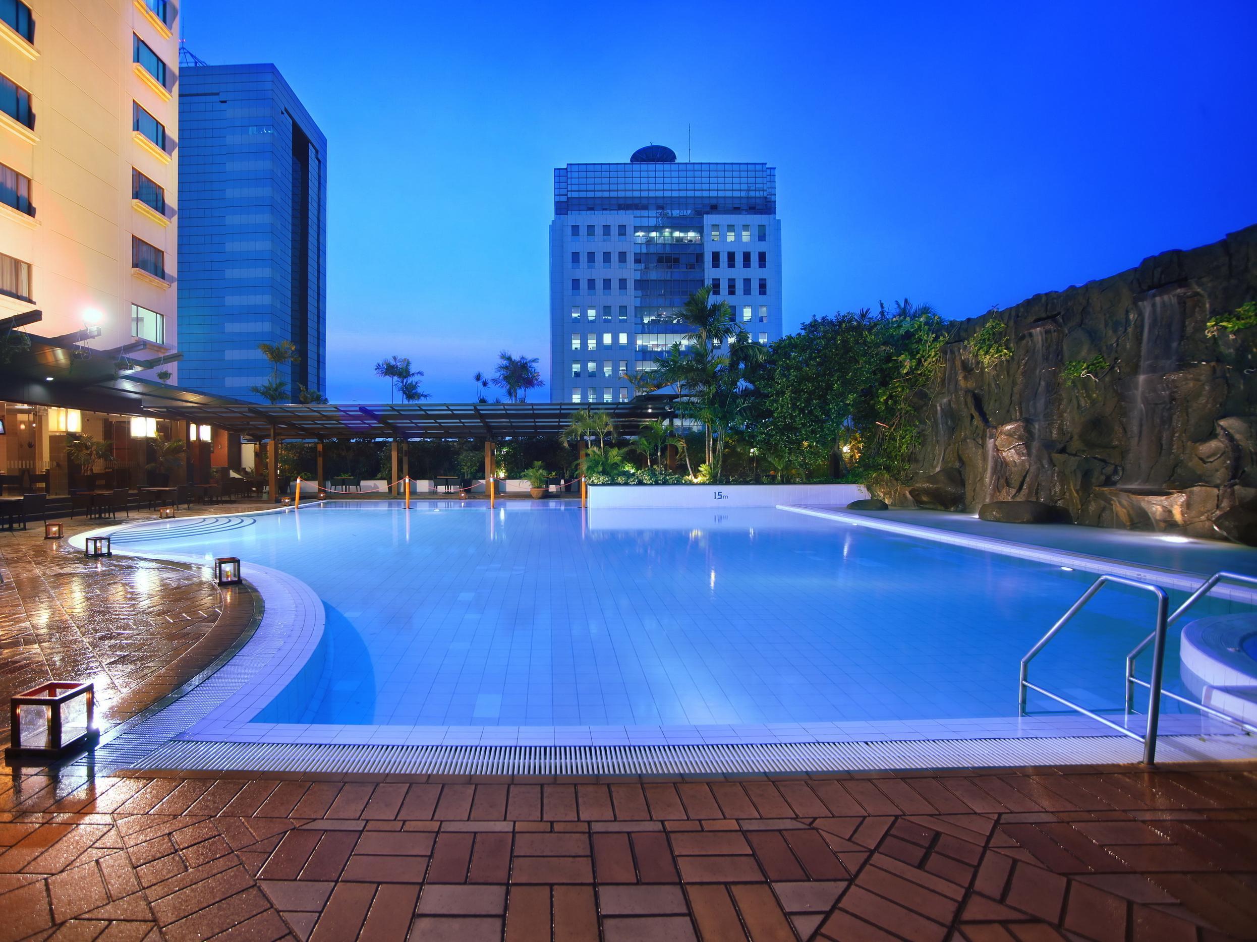 Menara Peninsula Hotel Jakarta