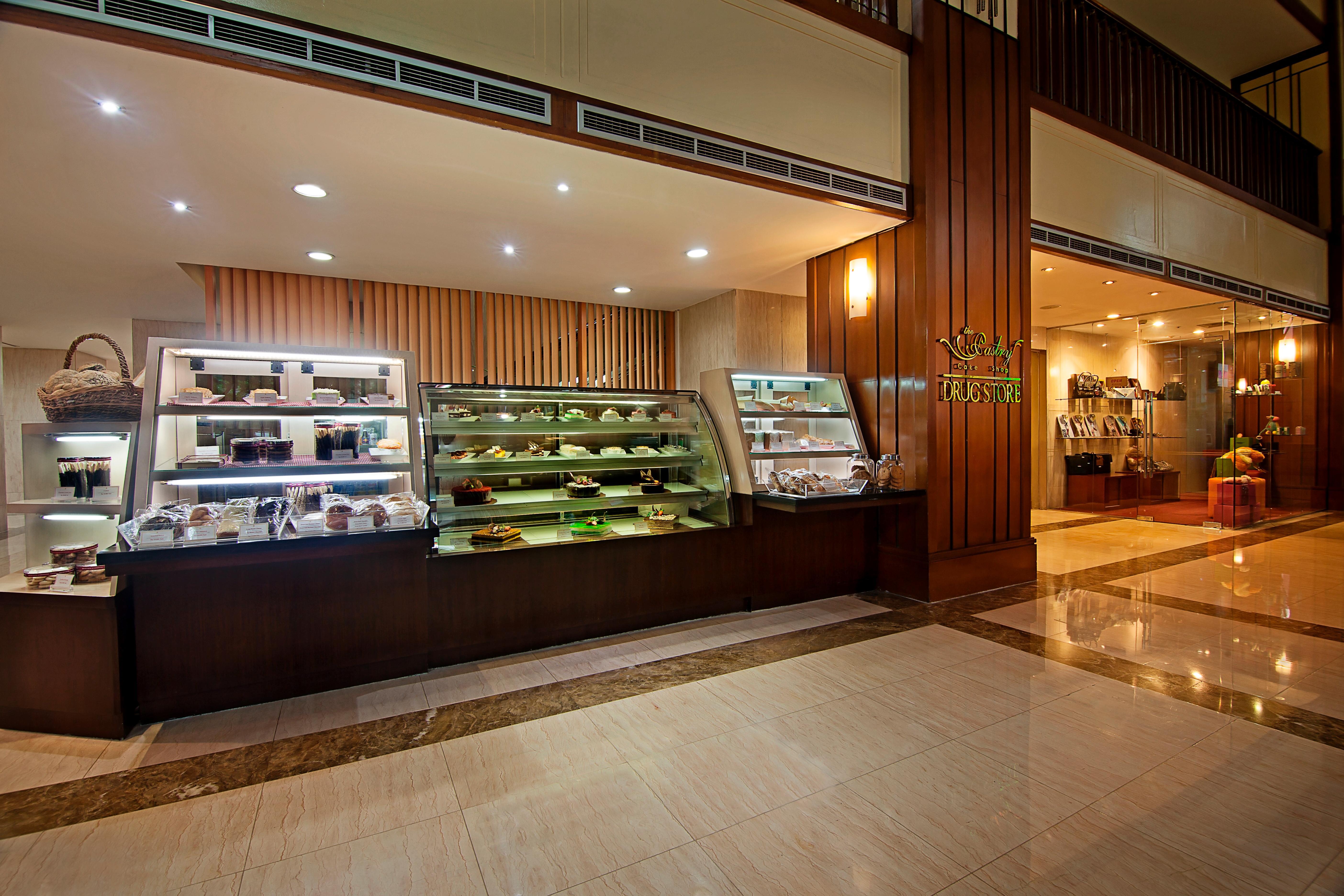 Redtop & Convention Center 4* Jakarta