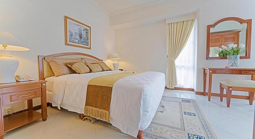 The Residences At Puri Casablanca 4* Jakarta