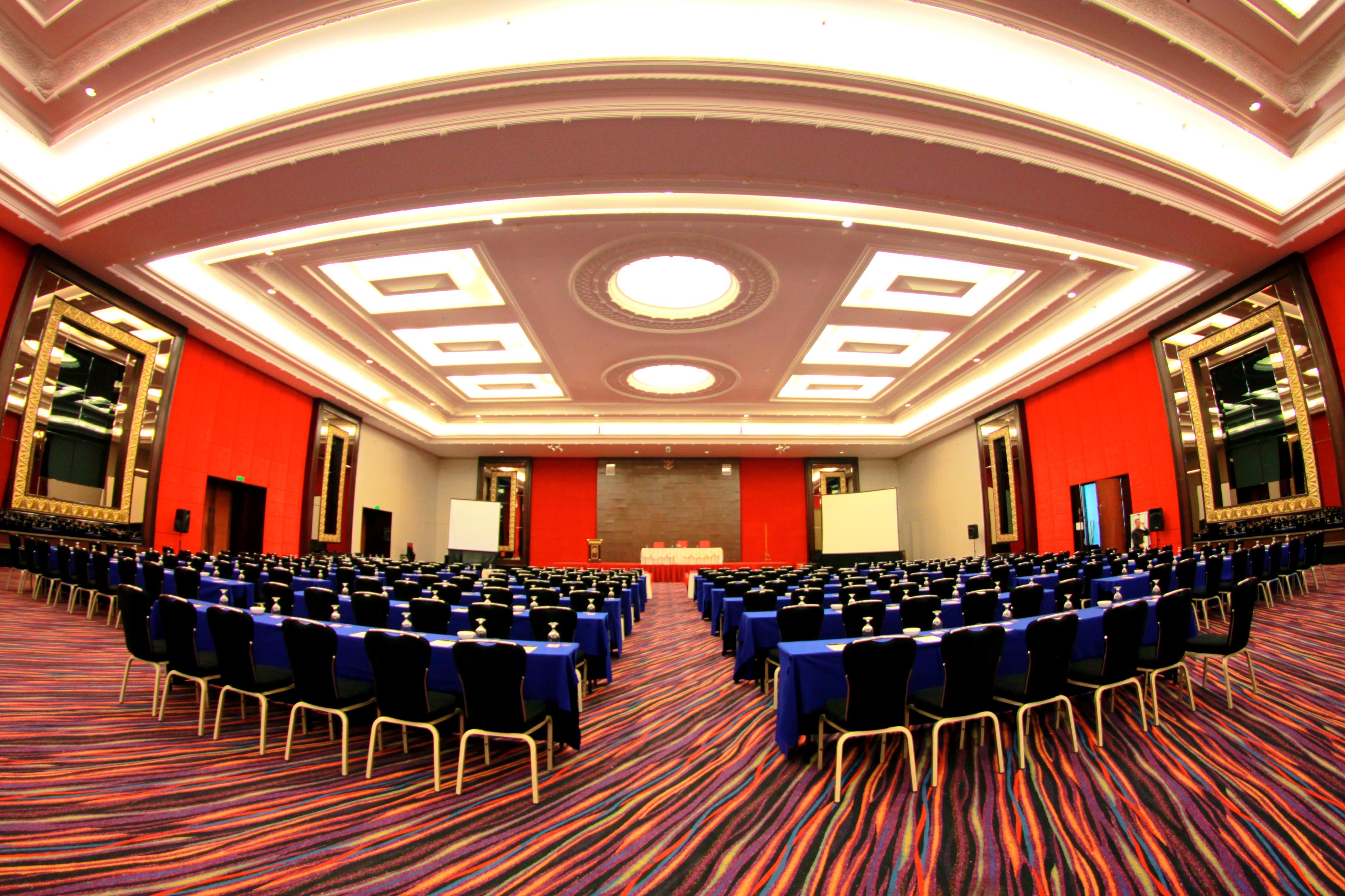 Merlynn Park Hotel Jakarta