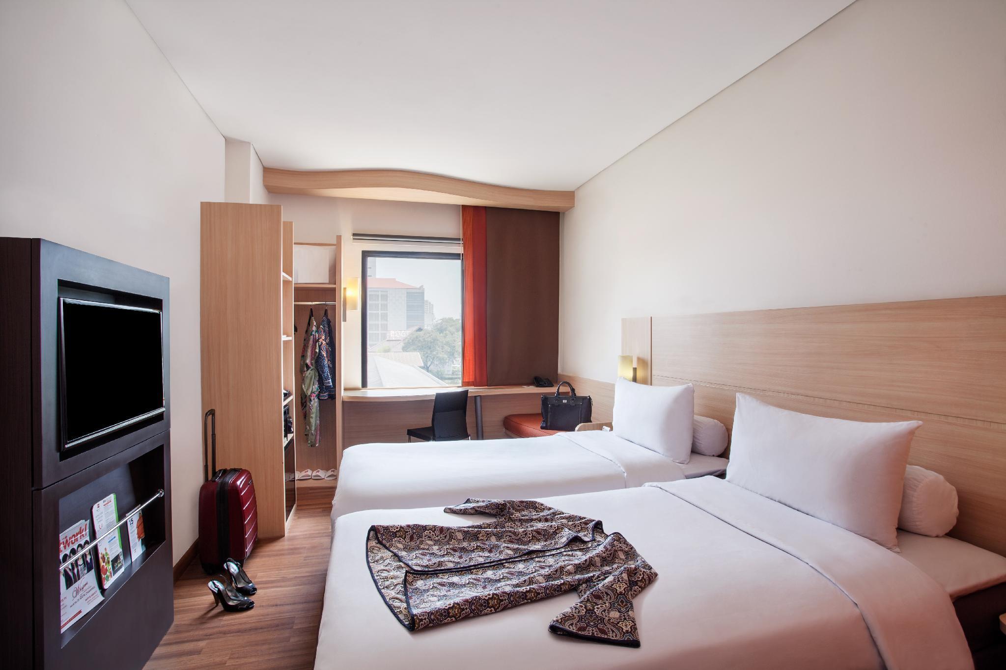 Sentral Cawang Hotel 3*