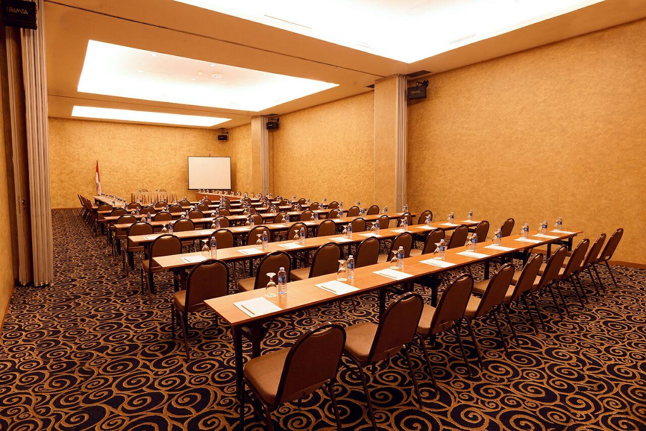 Grand Cemara Hotel
