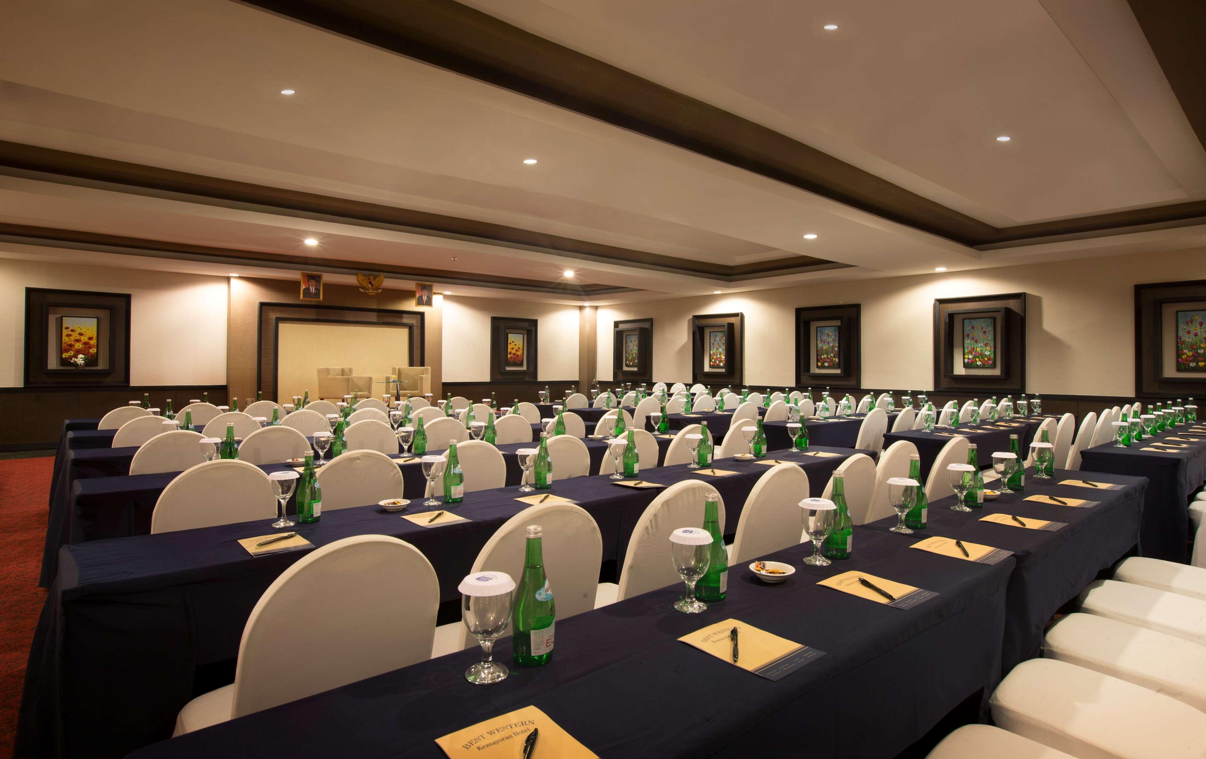 Bw Kemayoran & Convention Powered By Archipelago Hotel 4*