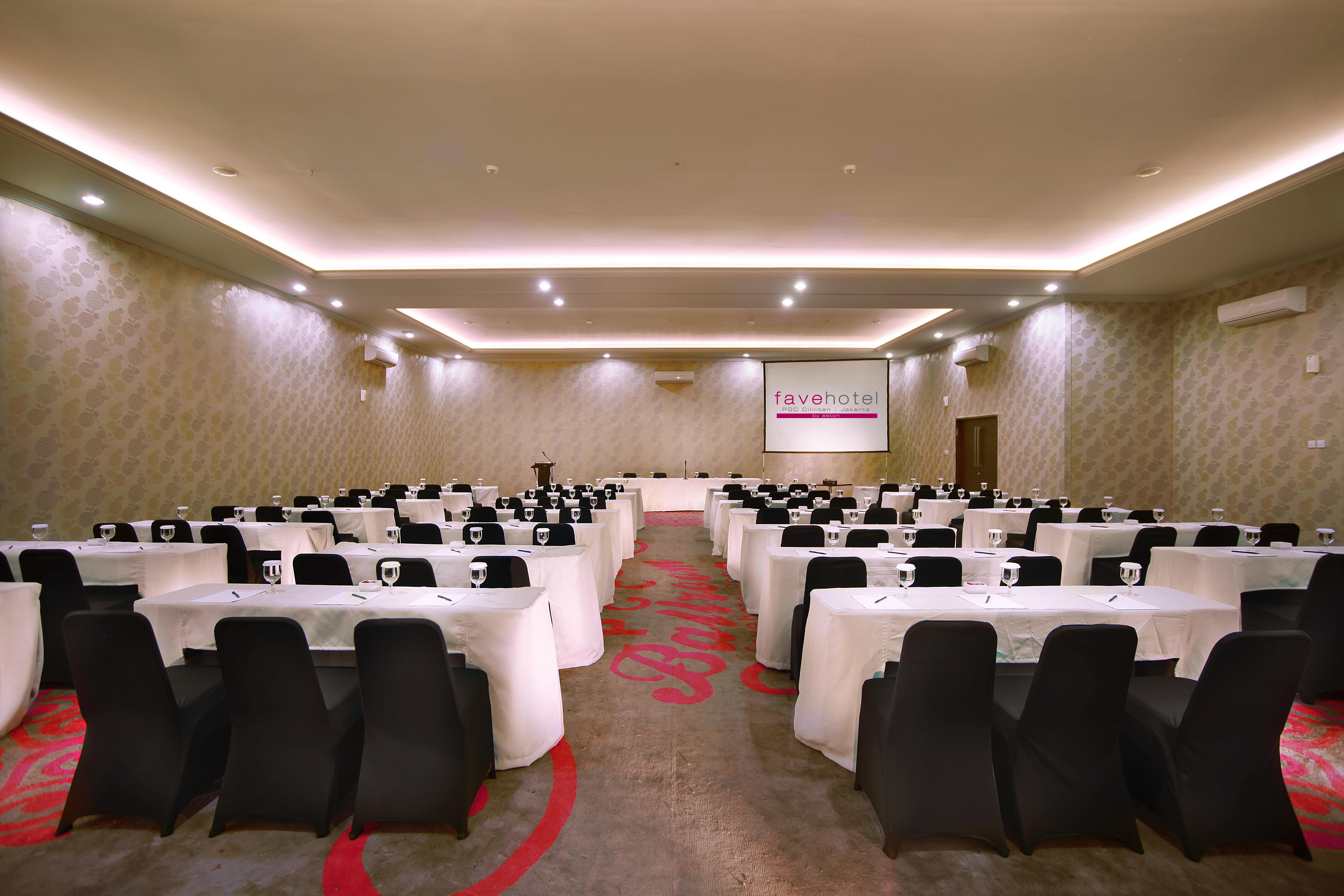Hotel Favehotel Pgc Cililitan