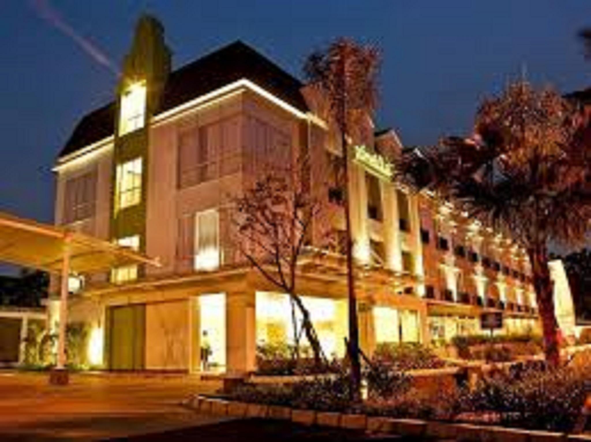 Pomelotel Patra Kuningan Hotel 3*