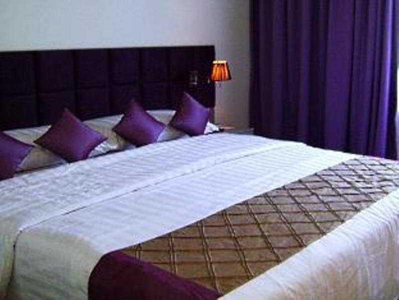 Royal Palm Hotel&conference Center Cengkareng