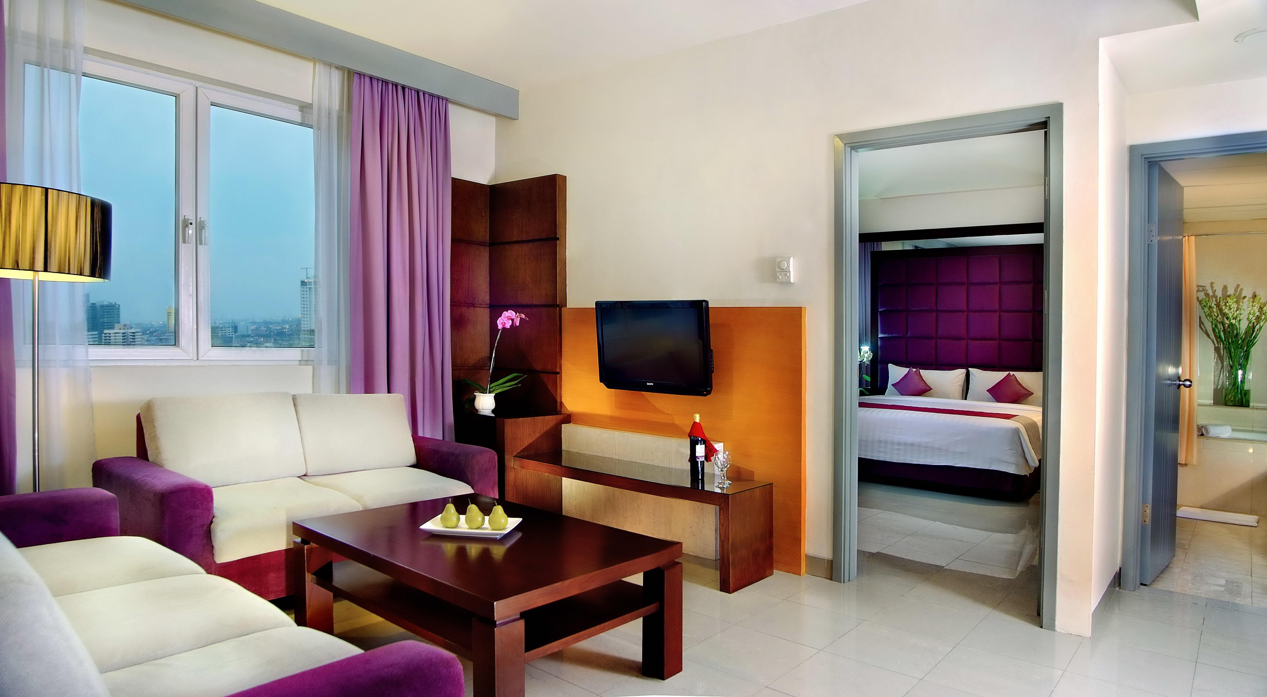 Royal Palm Hotel&conference Center Cengkareng Hotel