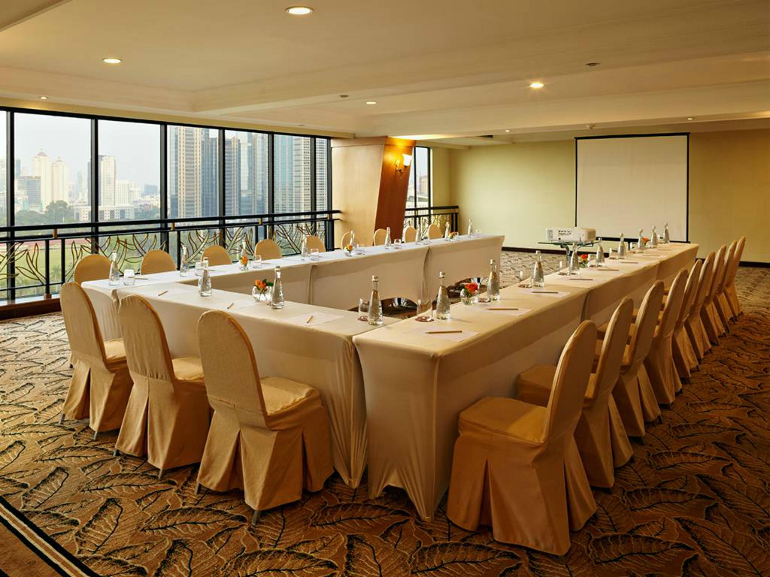 Hotel Artotel Gelora Senayan Jakarta