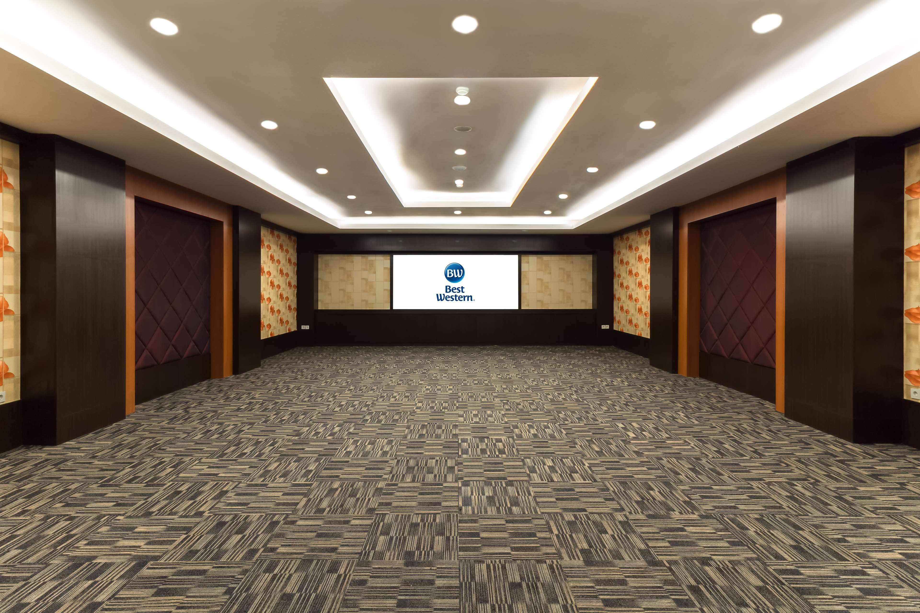 Hotel Western Senayan Jakarta