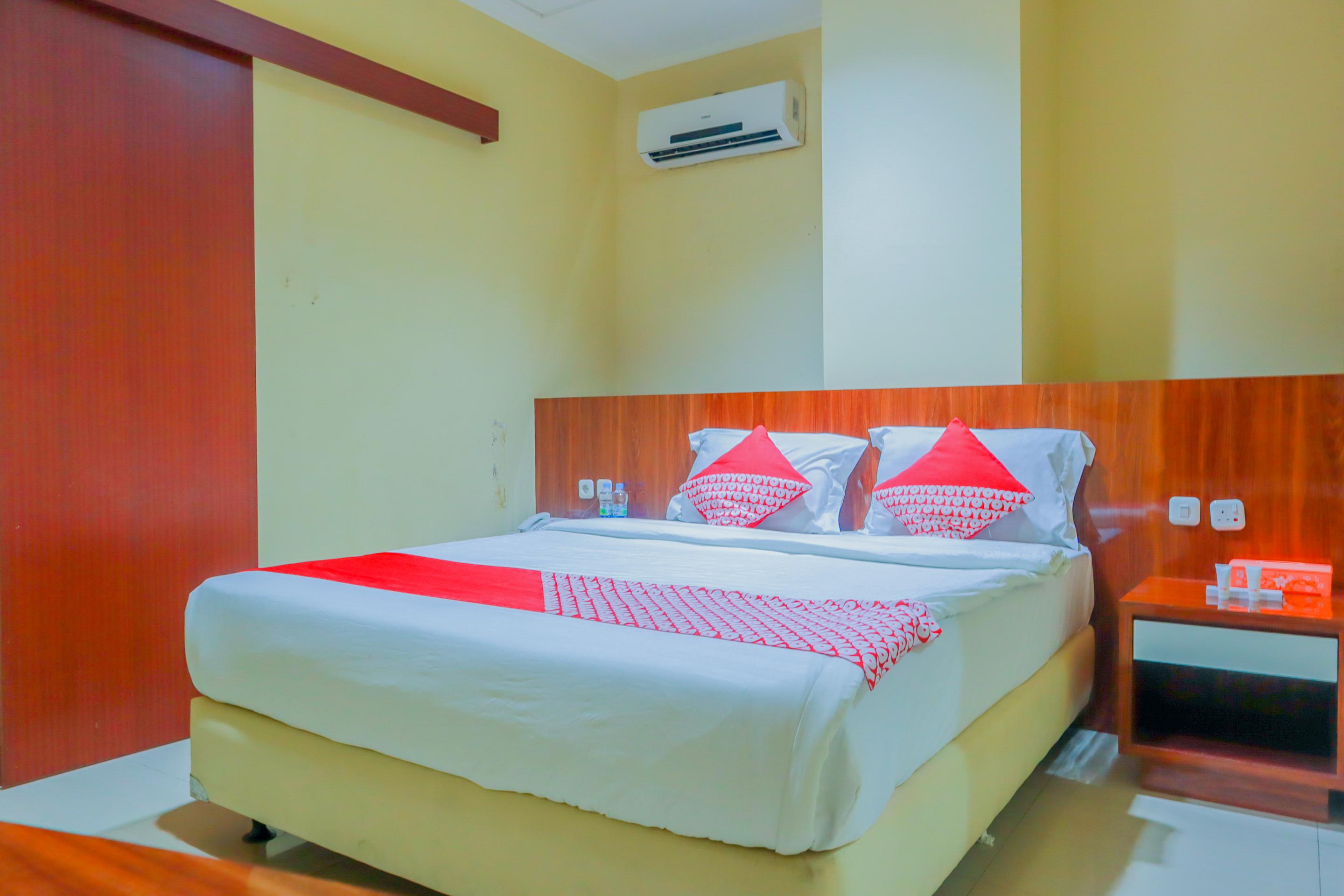 Khách sạn Urbanview Bes Mangga Besar By Reddoorz 3*