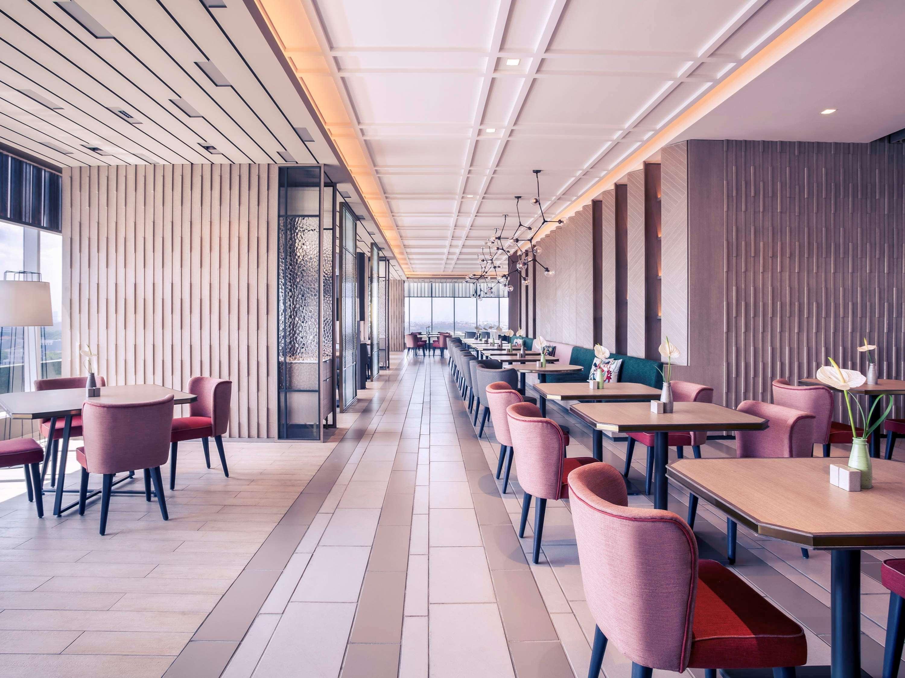 Hotel Mercure Pantai Indah Kapuk 4*