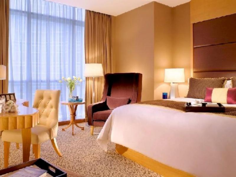 Oakwood Premier Cozmo 5*