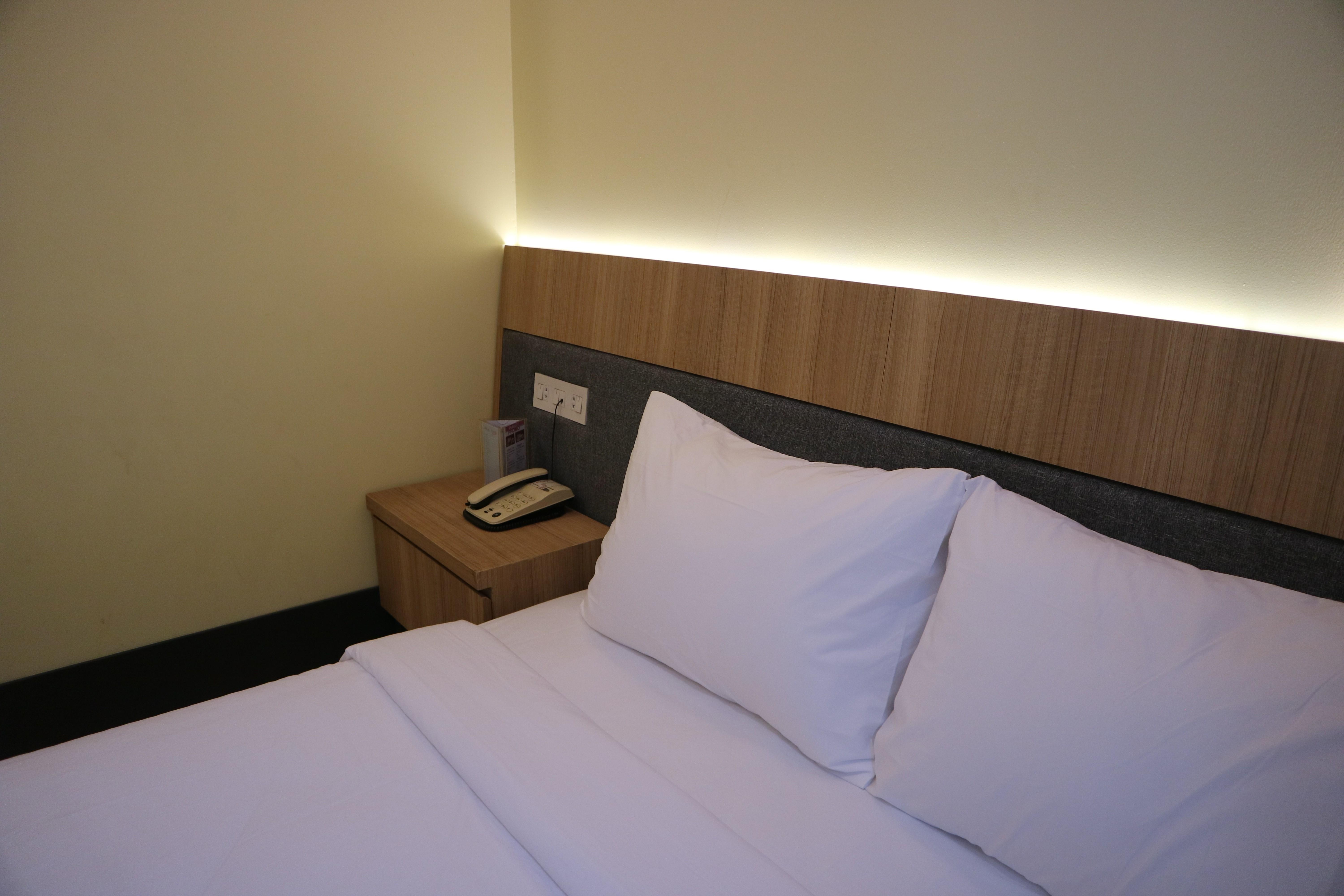 Hotel Losari Blok M2 2*