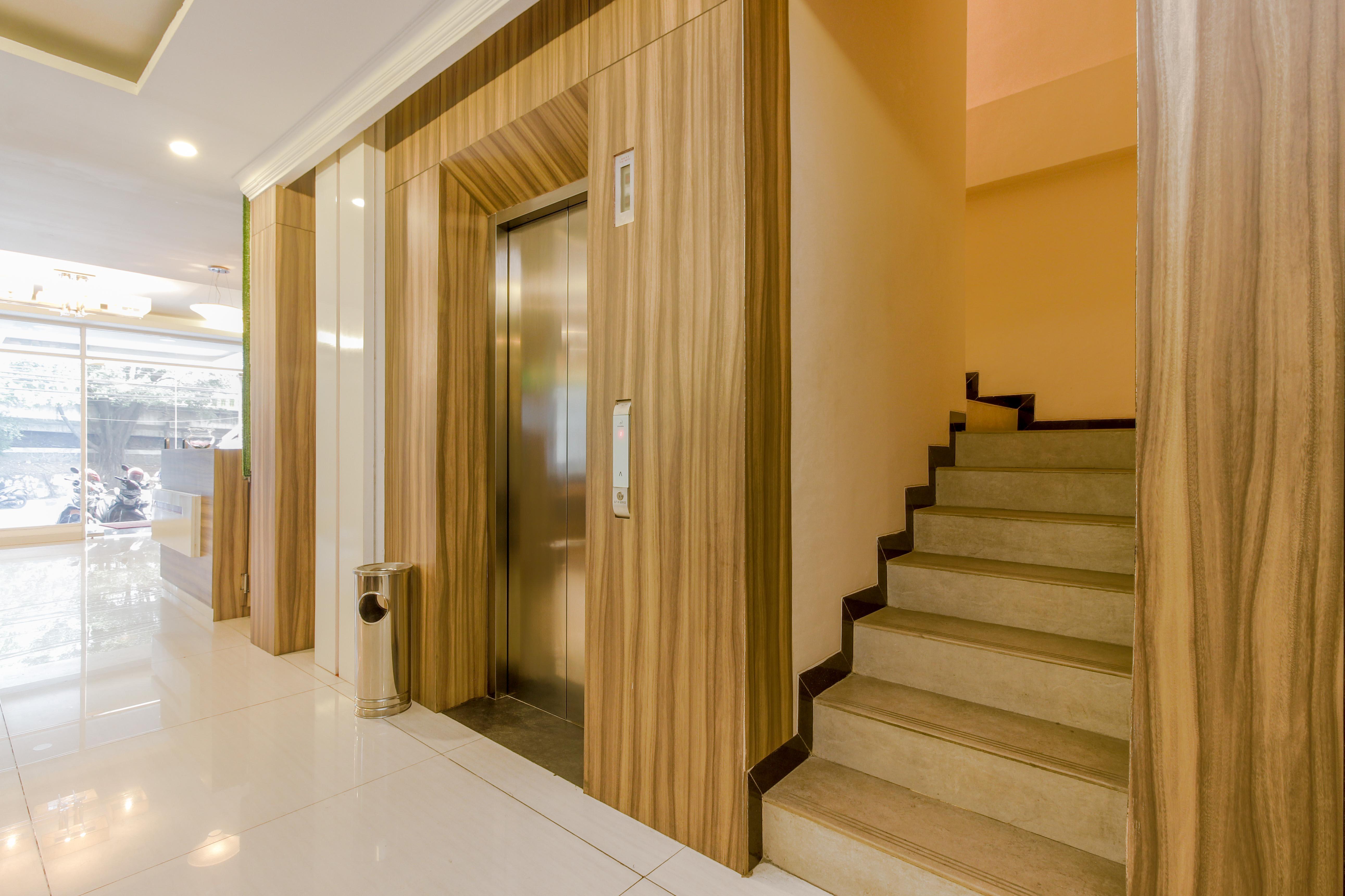 Reddoorz @ Thamrin Hotel 3*