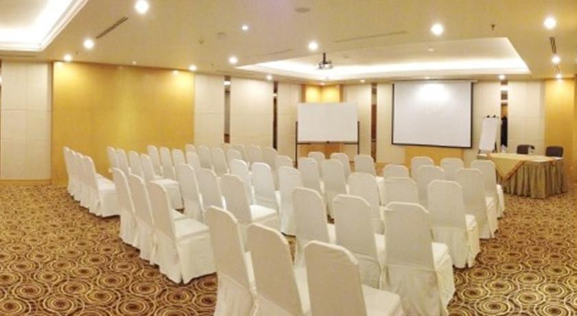 Hotel Sedayu Kelapa Gading 4*