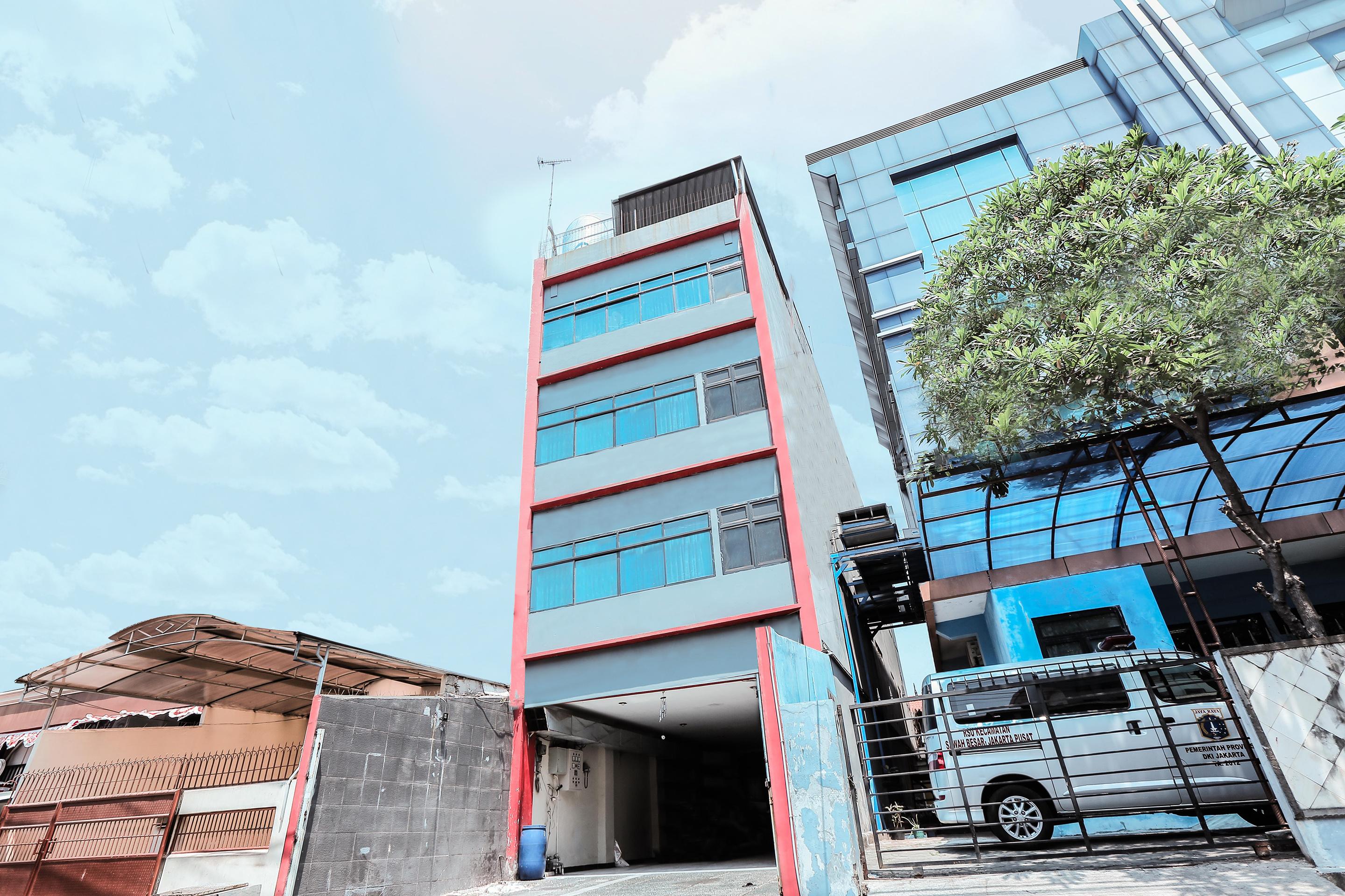 Oyo 117 Blueberry 2*