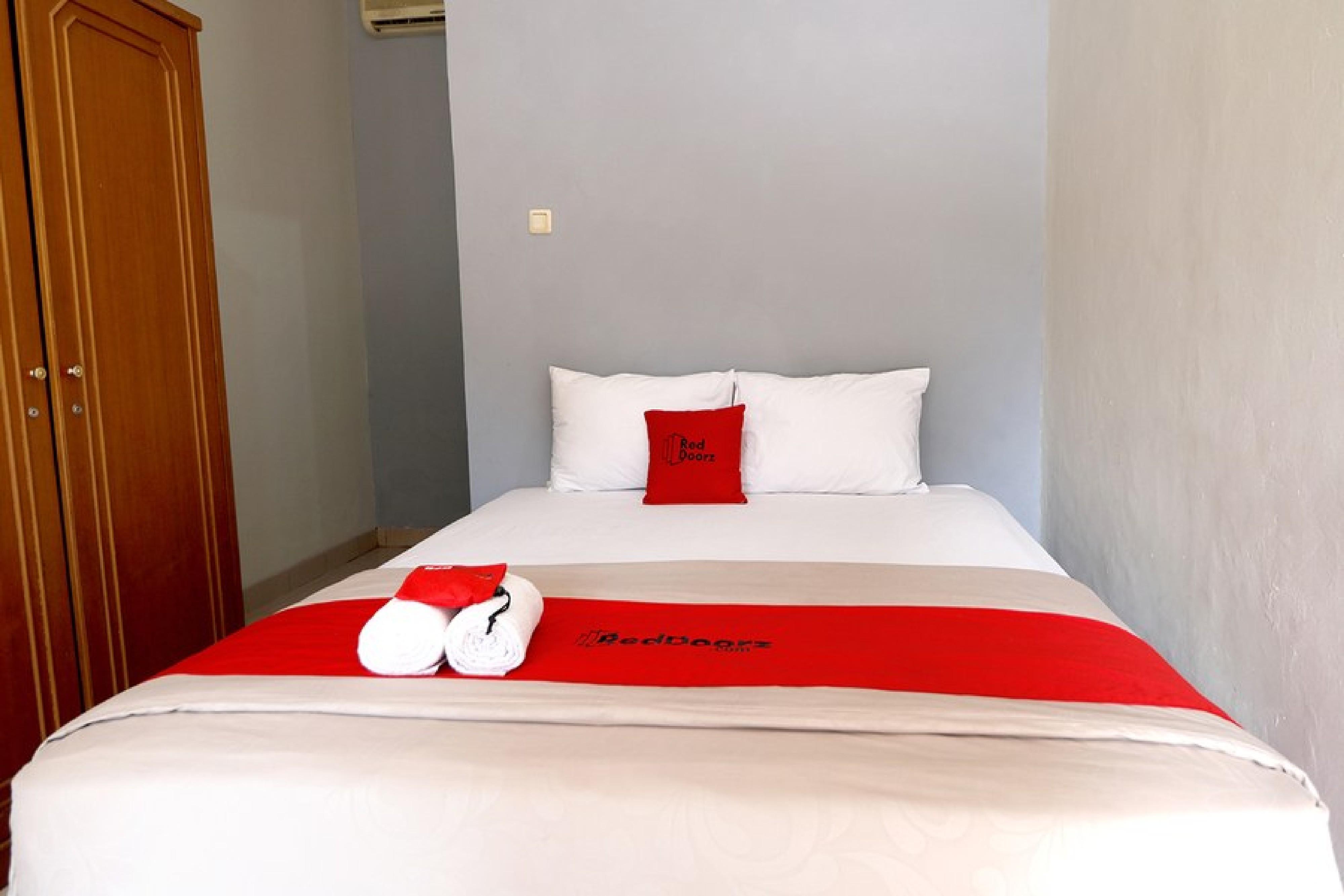 Reddoorz @ Karet Pedurenan 3 3*