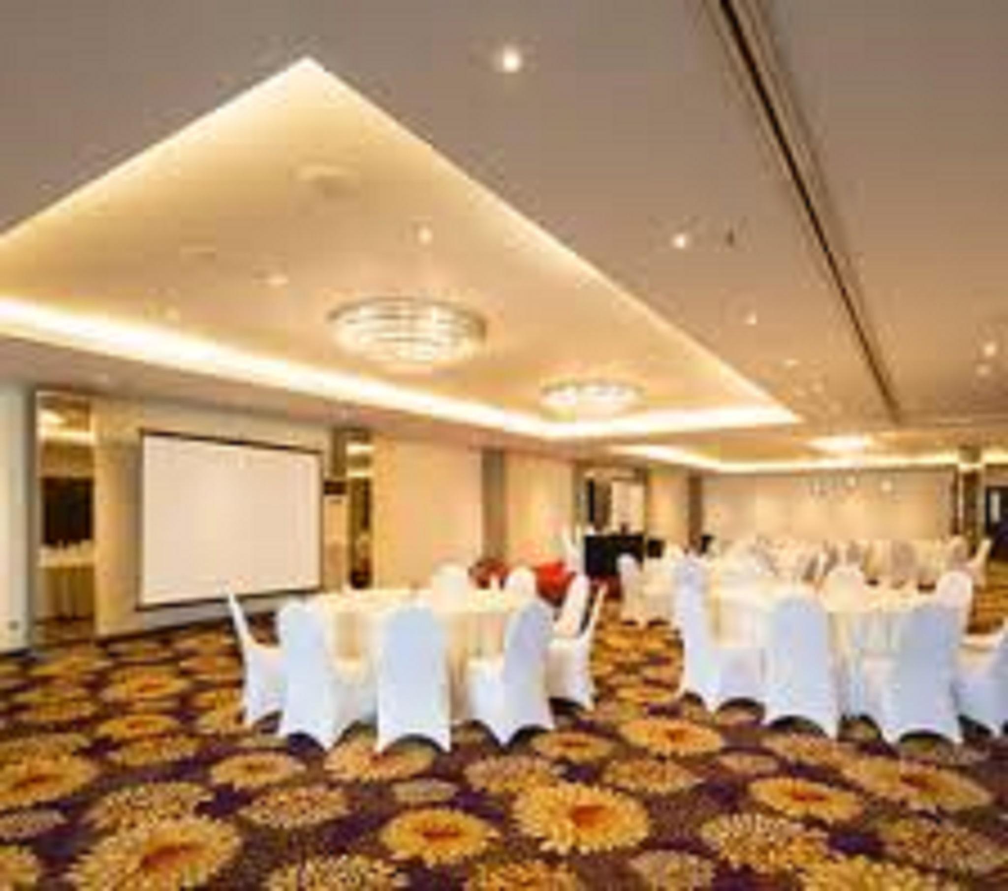 Verse Luxe Wahid Hasyim