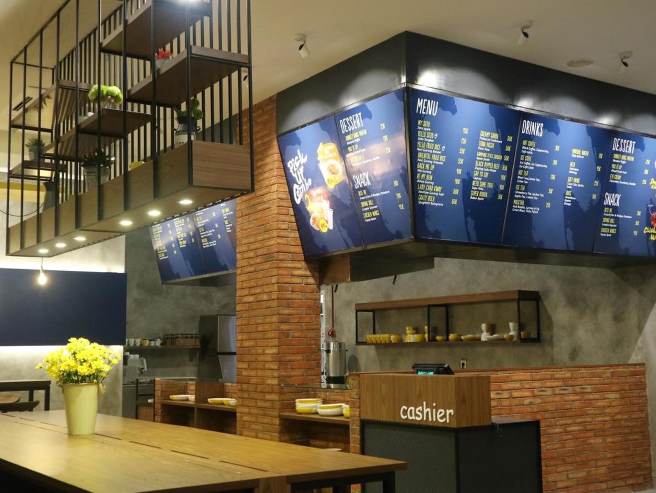Yello Manggarai Hotel 3*