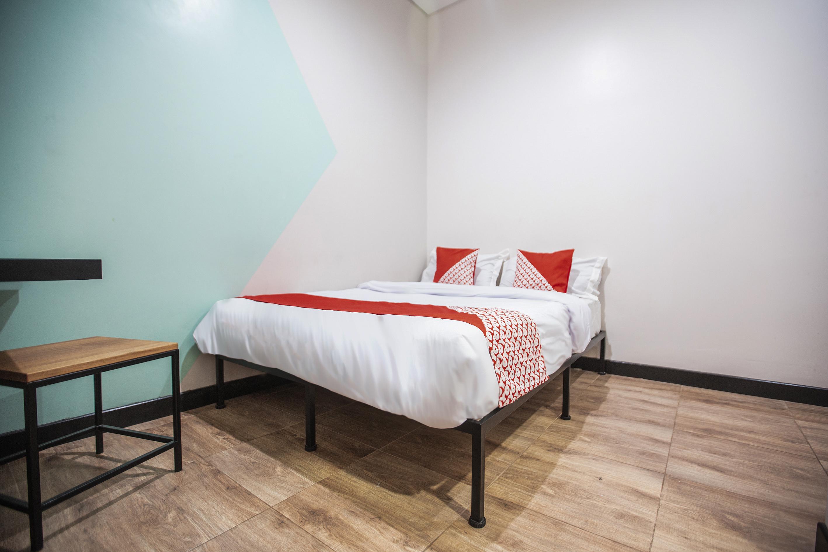 Hotel Oyo 127 W 2*