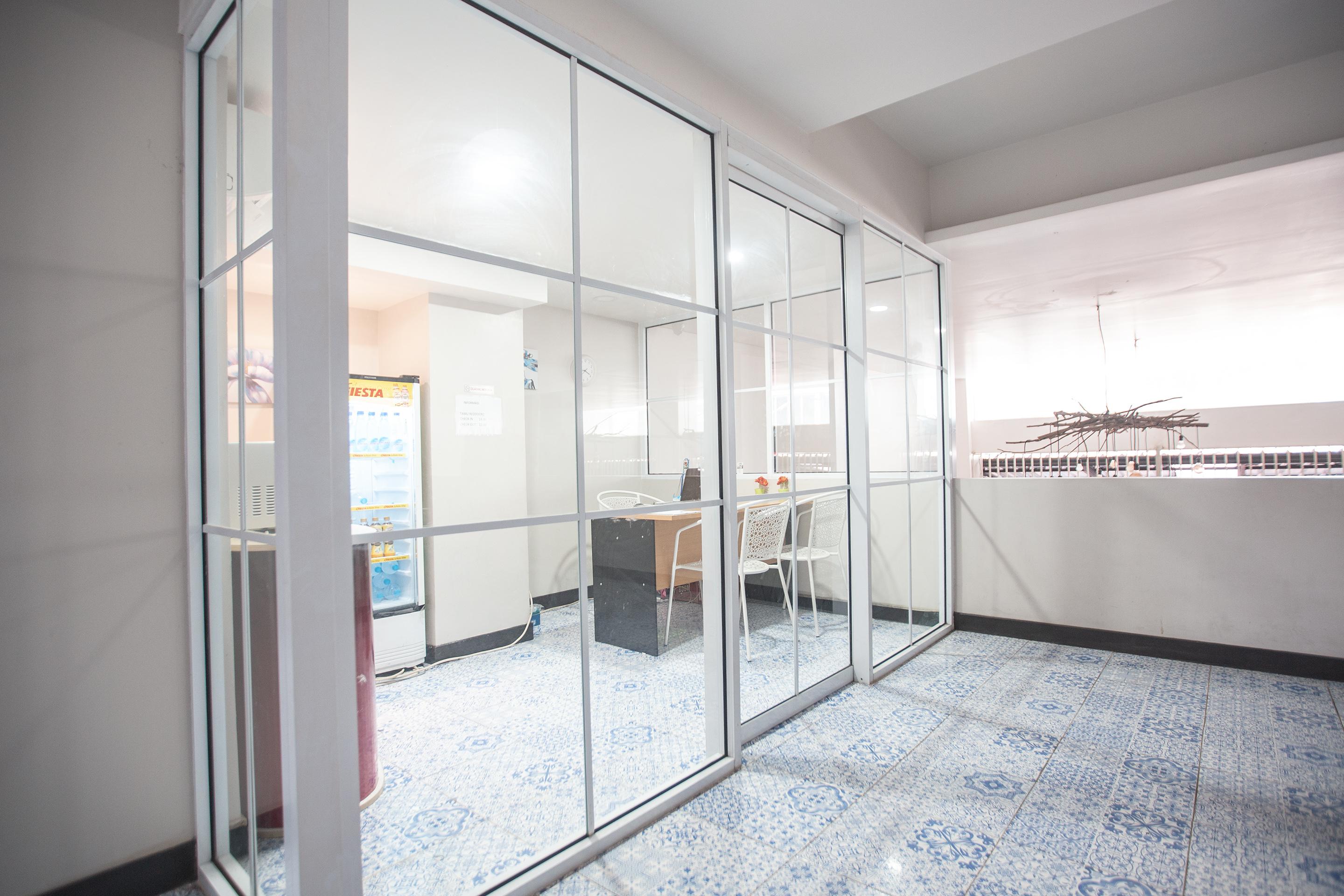 Hotel Oyo 127 W Jakarta