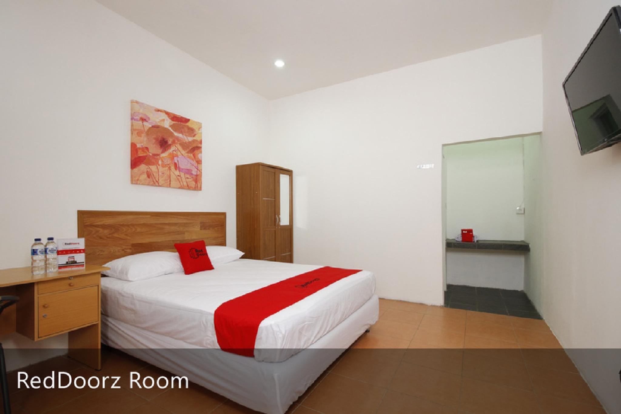 Reddoorz Near Plaza Indonesia 3*