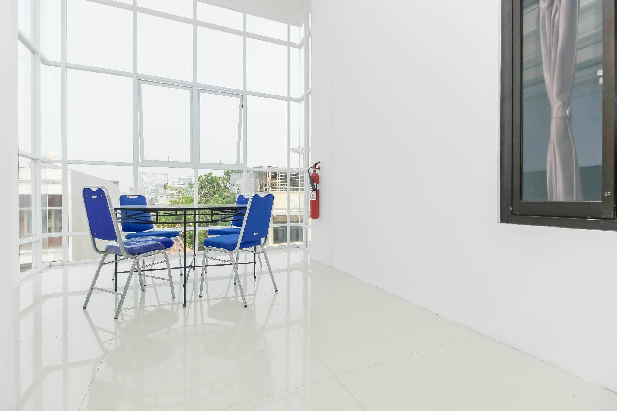Reddoorz Near Hayam Wuruk Gasthof Jakarta