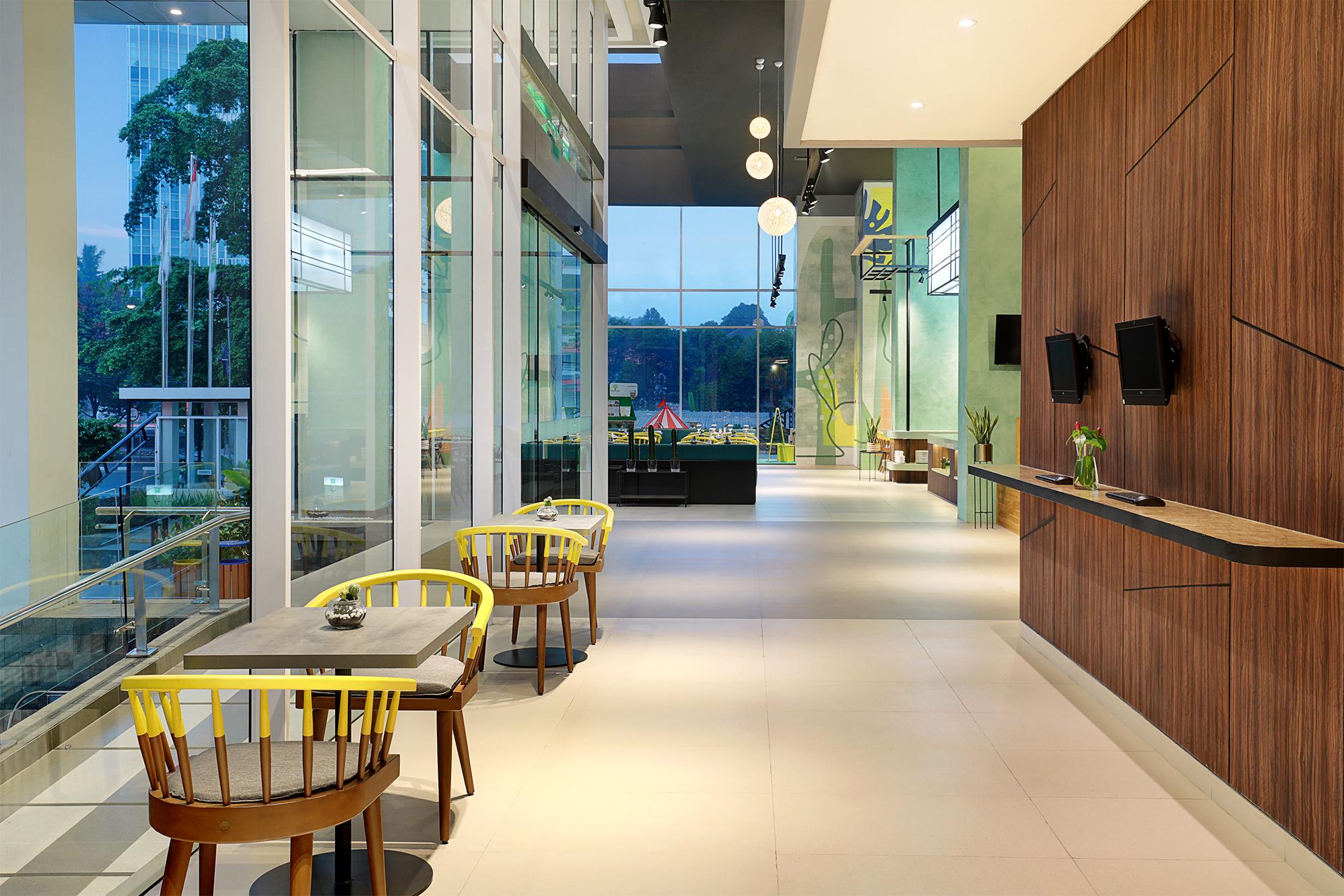Ibis Styles Simatupang 3*