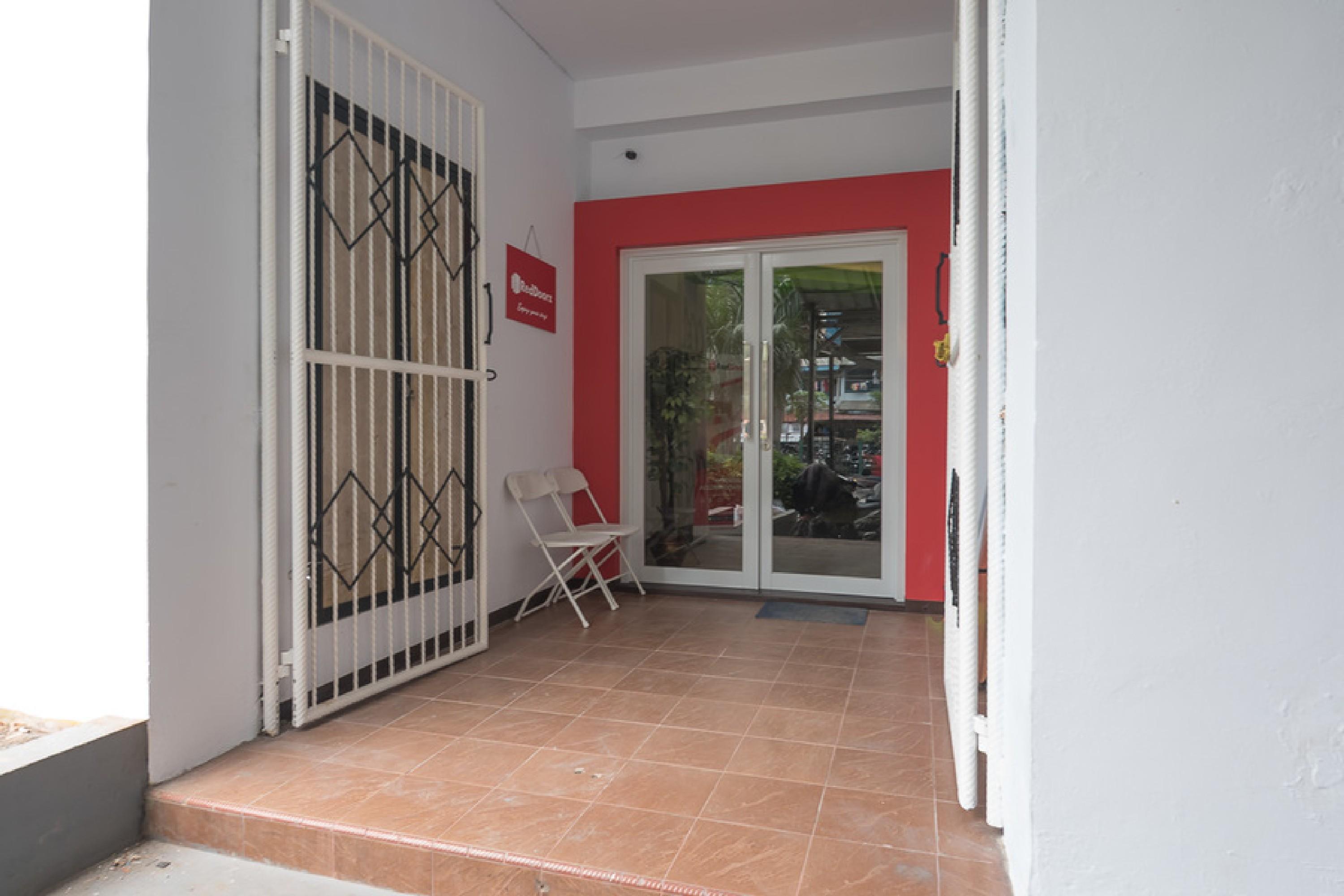 Hotel Reddoorz Near Itc Mangga Dua