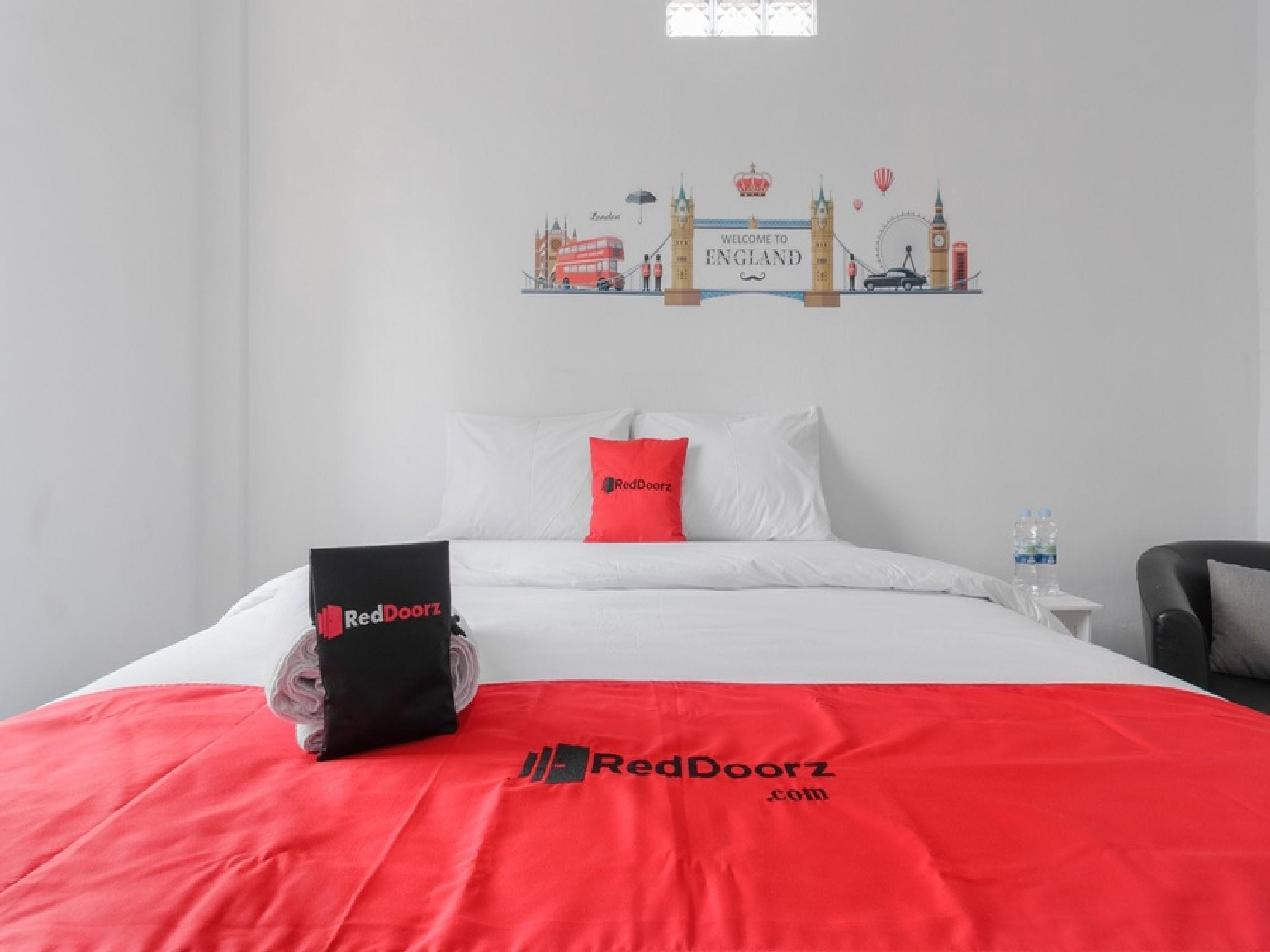 Reddoorz Near Taman Rasuna Menteng 3*