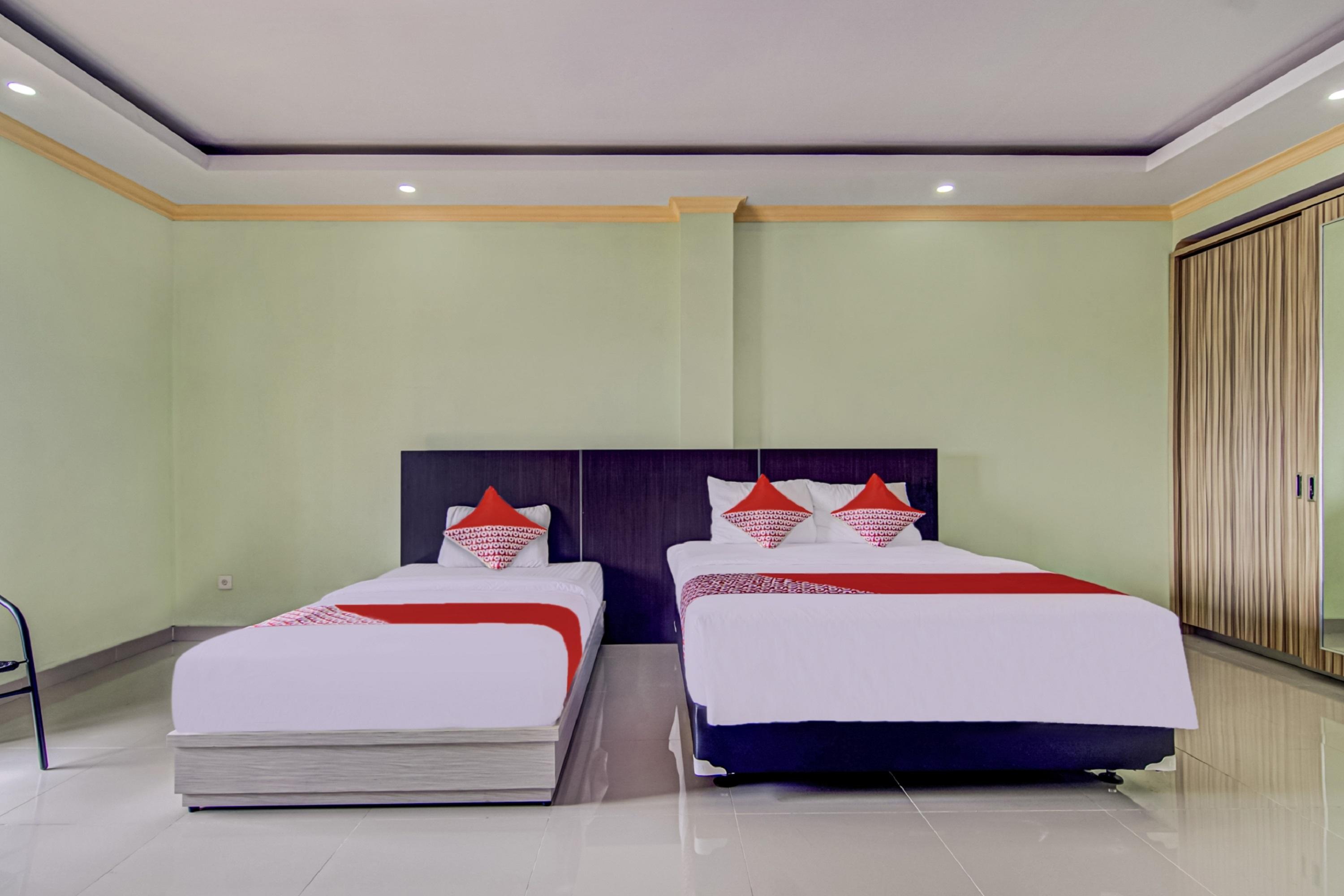 Hotel Oyo 3963 Safira Syariah