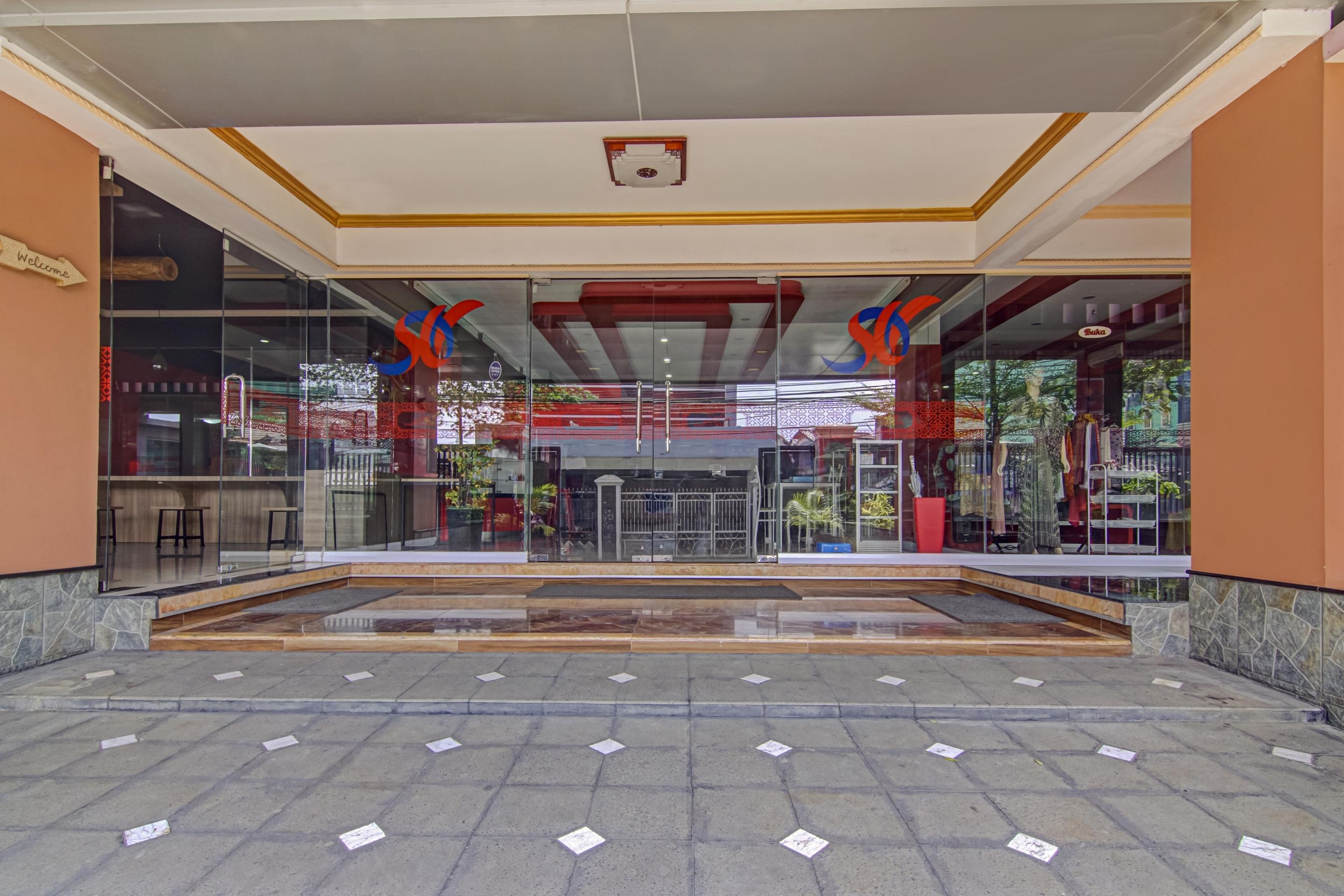 Hotel Oyo 3963 Safira Syariah Jacarta