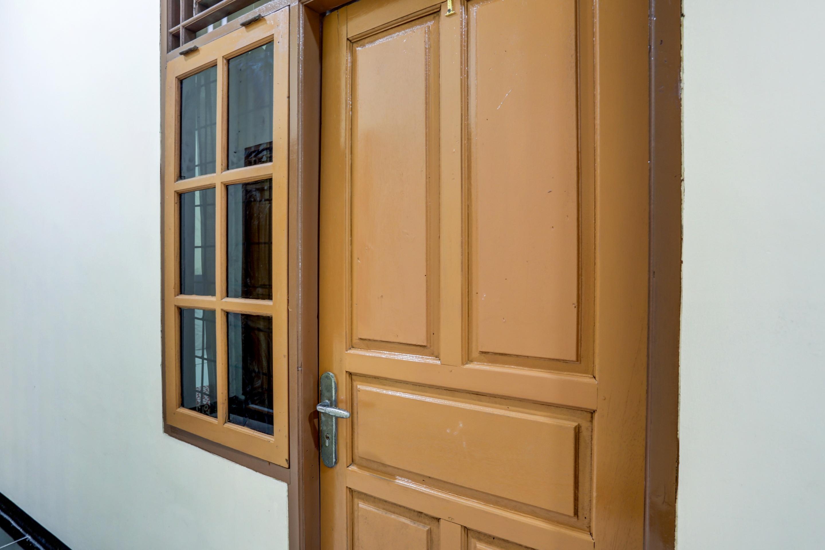 Hotel Reddoorz Near Kelapa Gading Jakarta