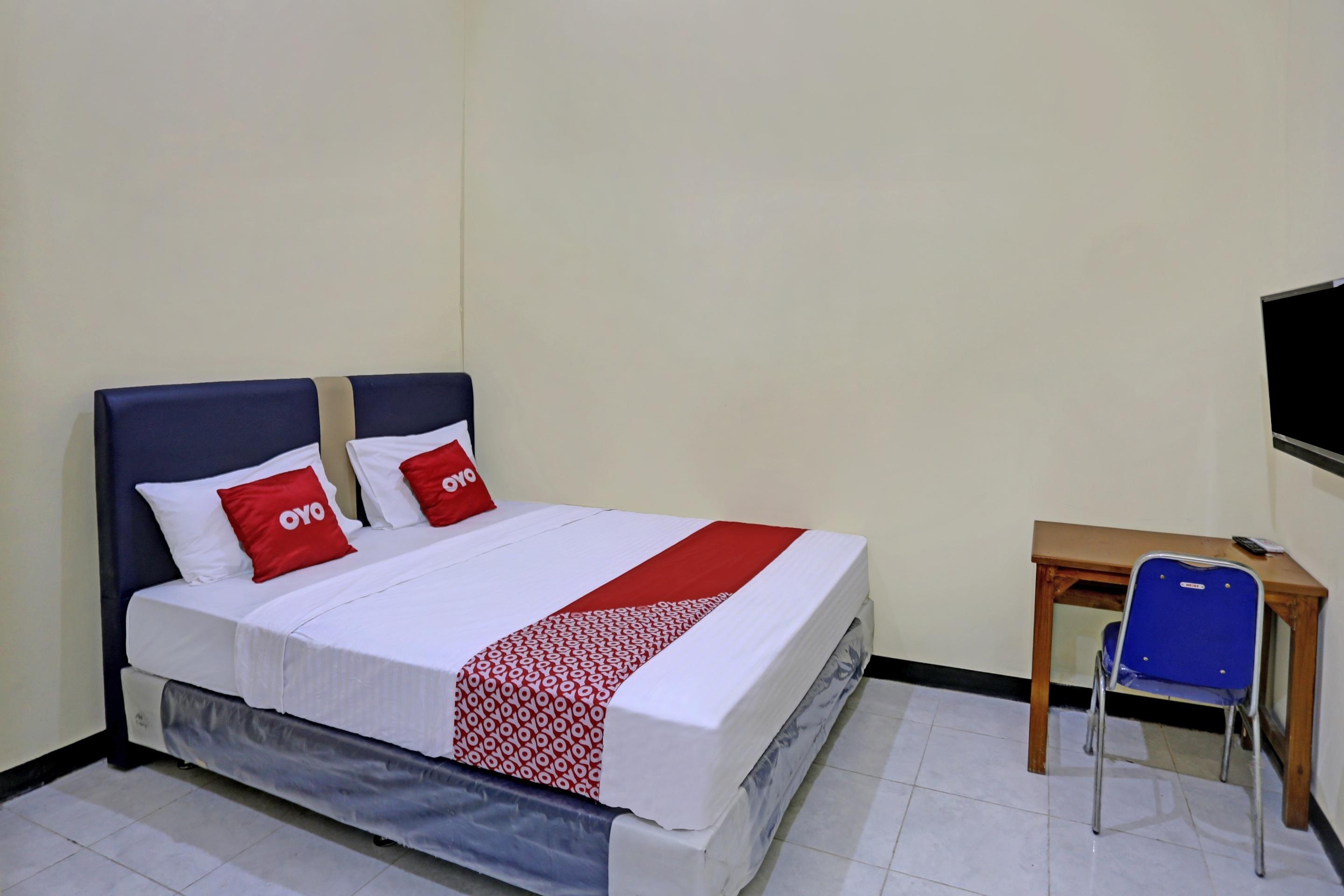 Hotel Reddoorz Near Kelapa Gading 2*