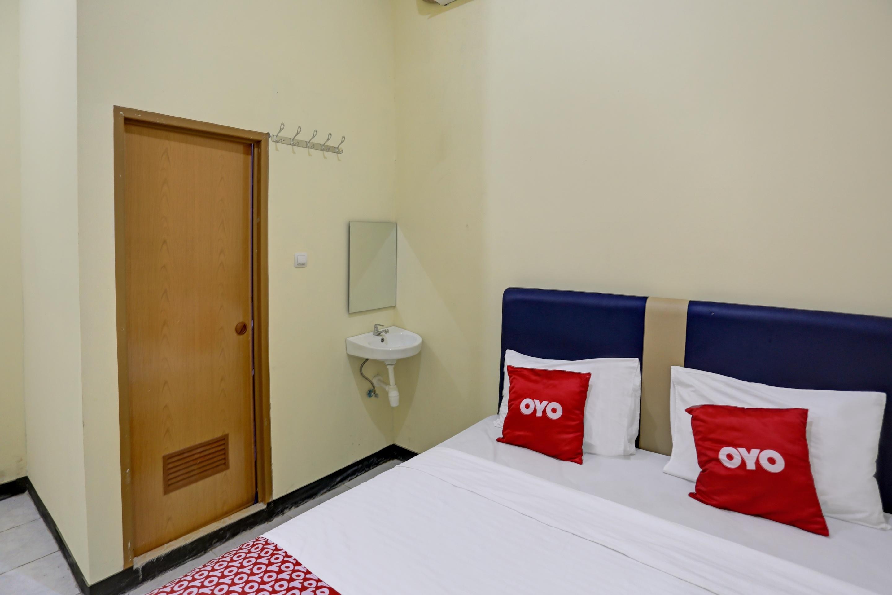 Reddoorz Near Kelapa Gading Hotel 2*