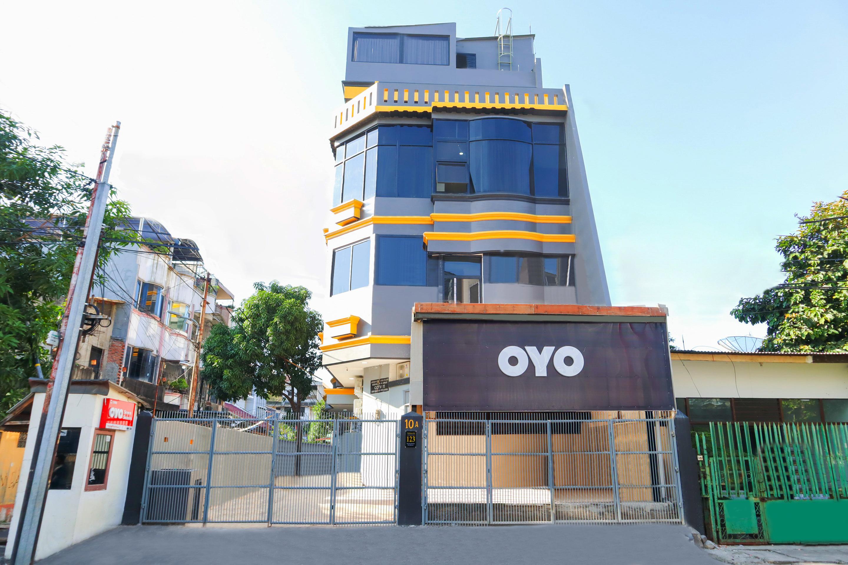 Oyo 2308 Seven Season Hotel Jakarta
