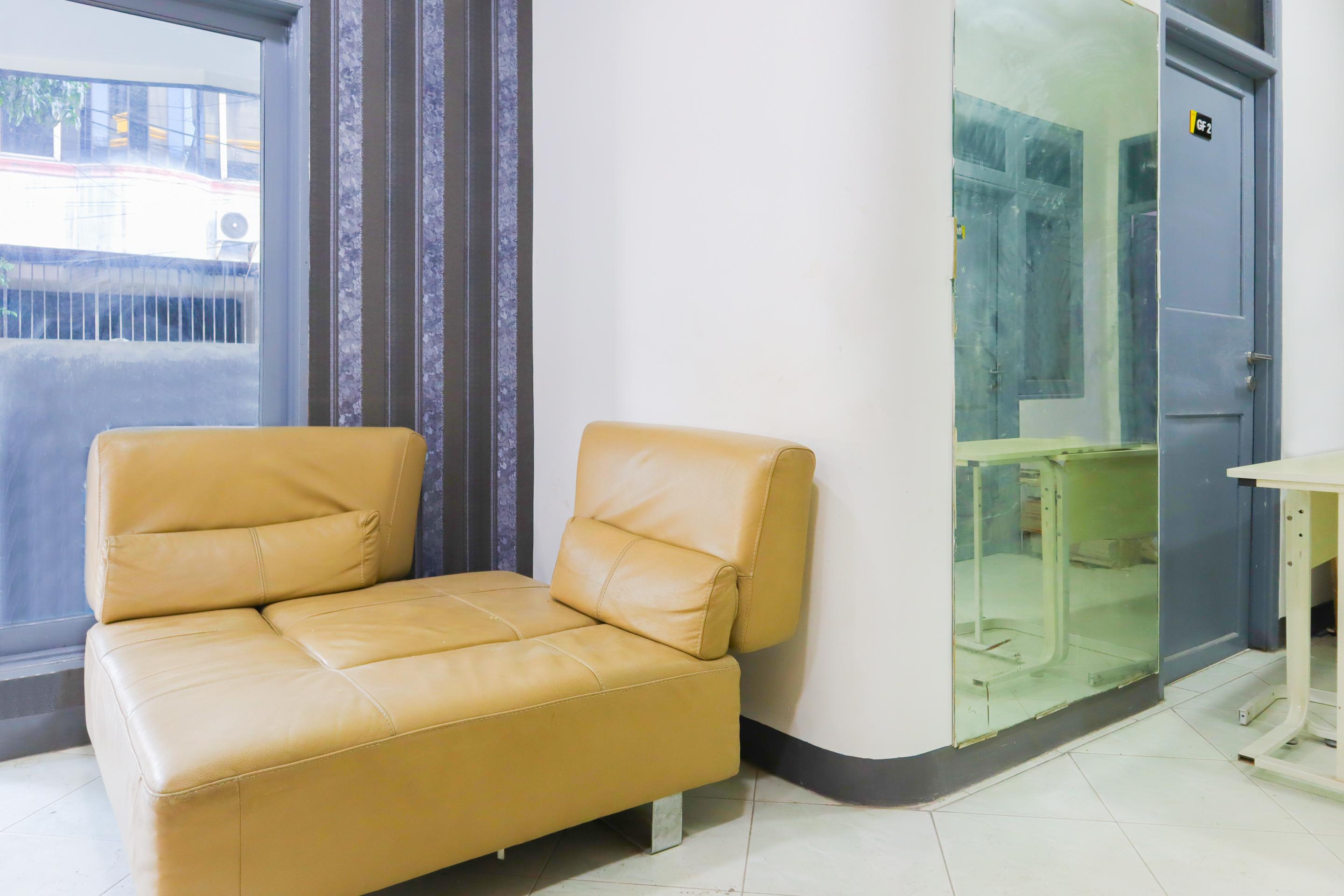 Oyo 2308 Seven Season Hotel Jakarta