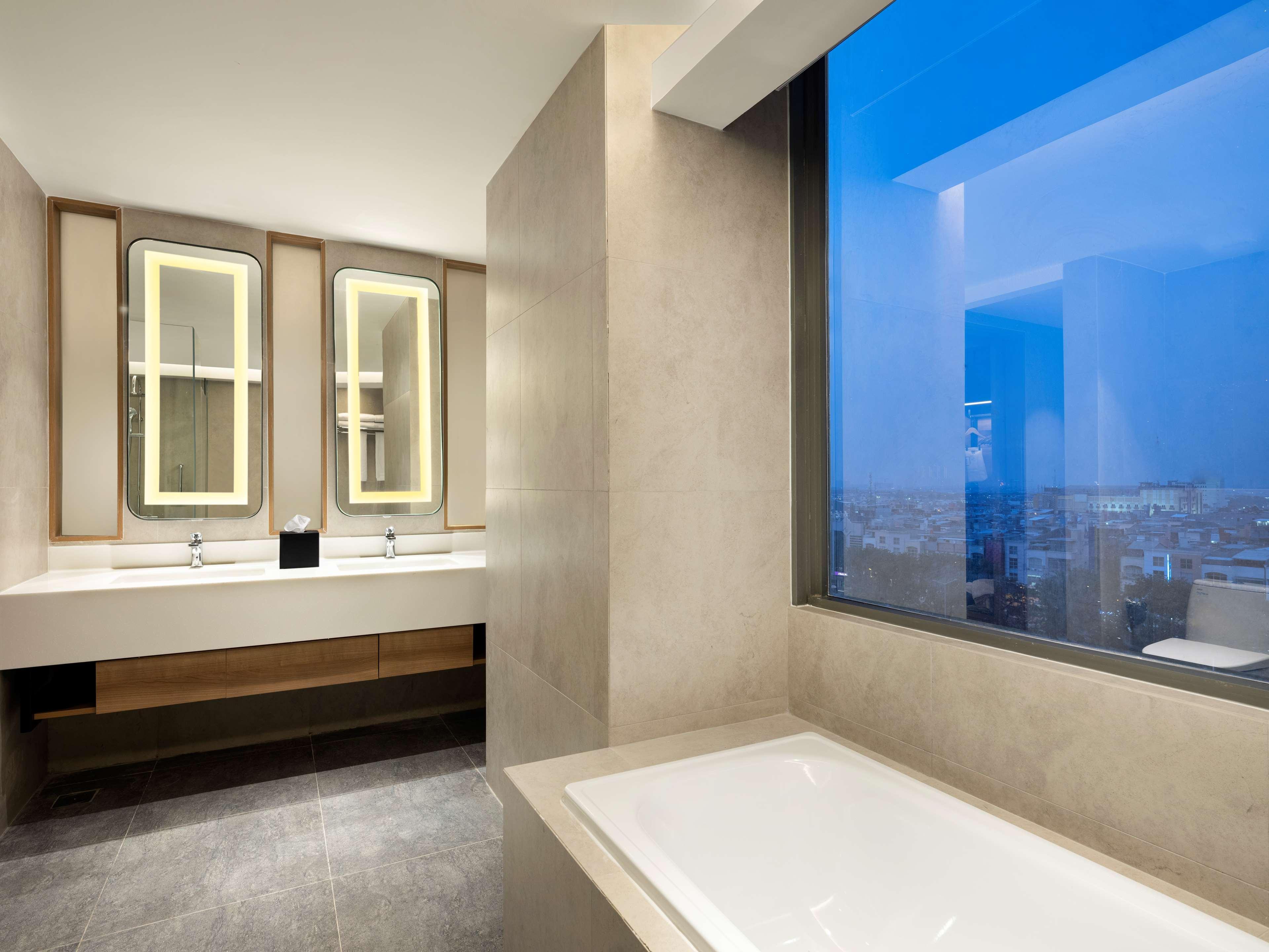 Hotel Hilton Garden Taman Palem