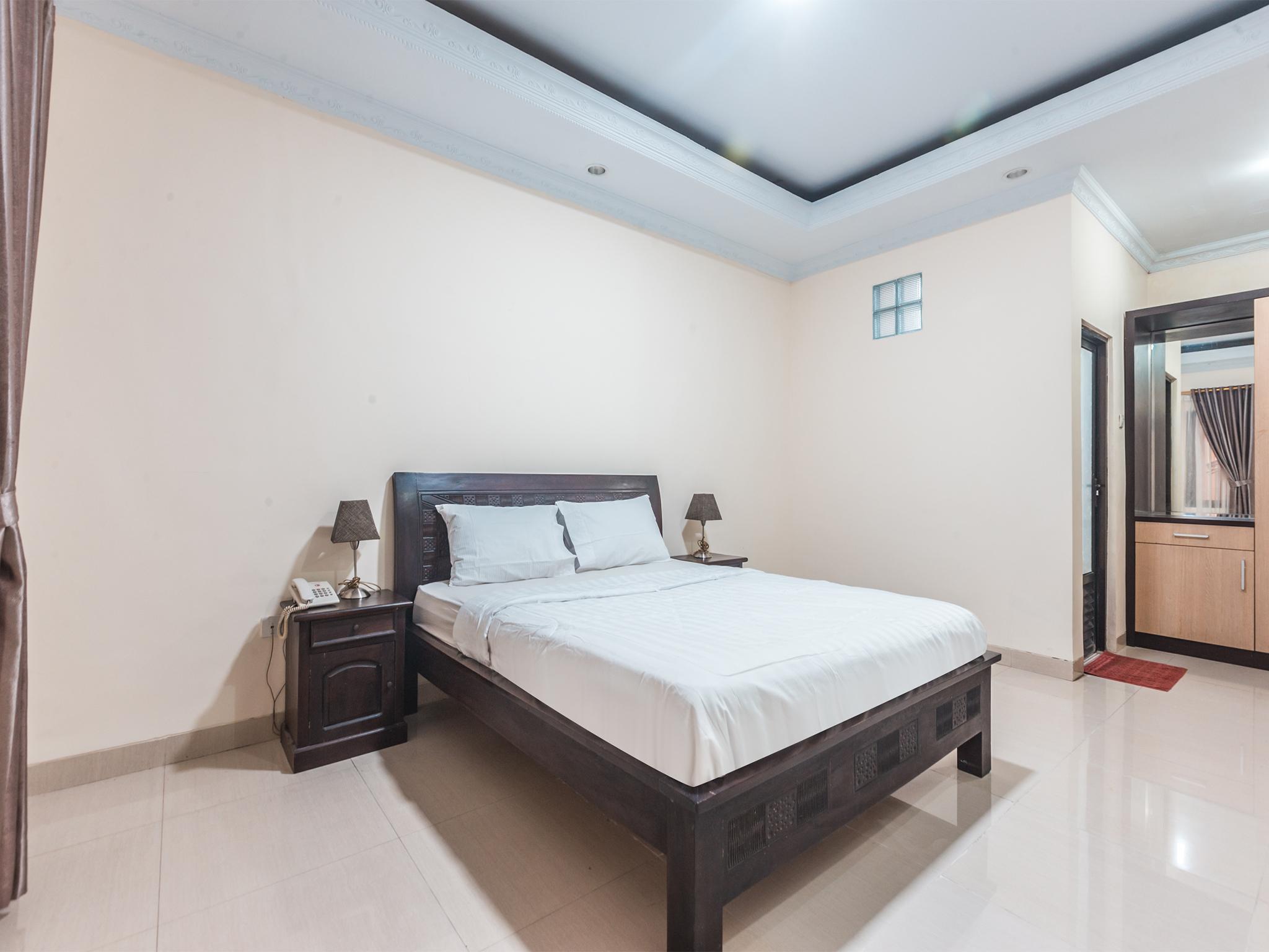 Oyo 1667 Lux Barkah Hotel Jakarta