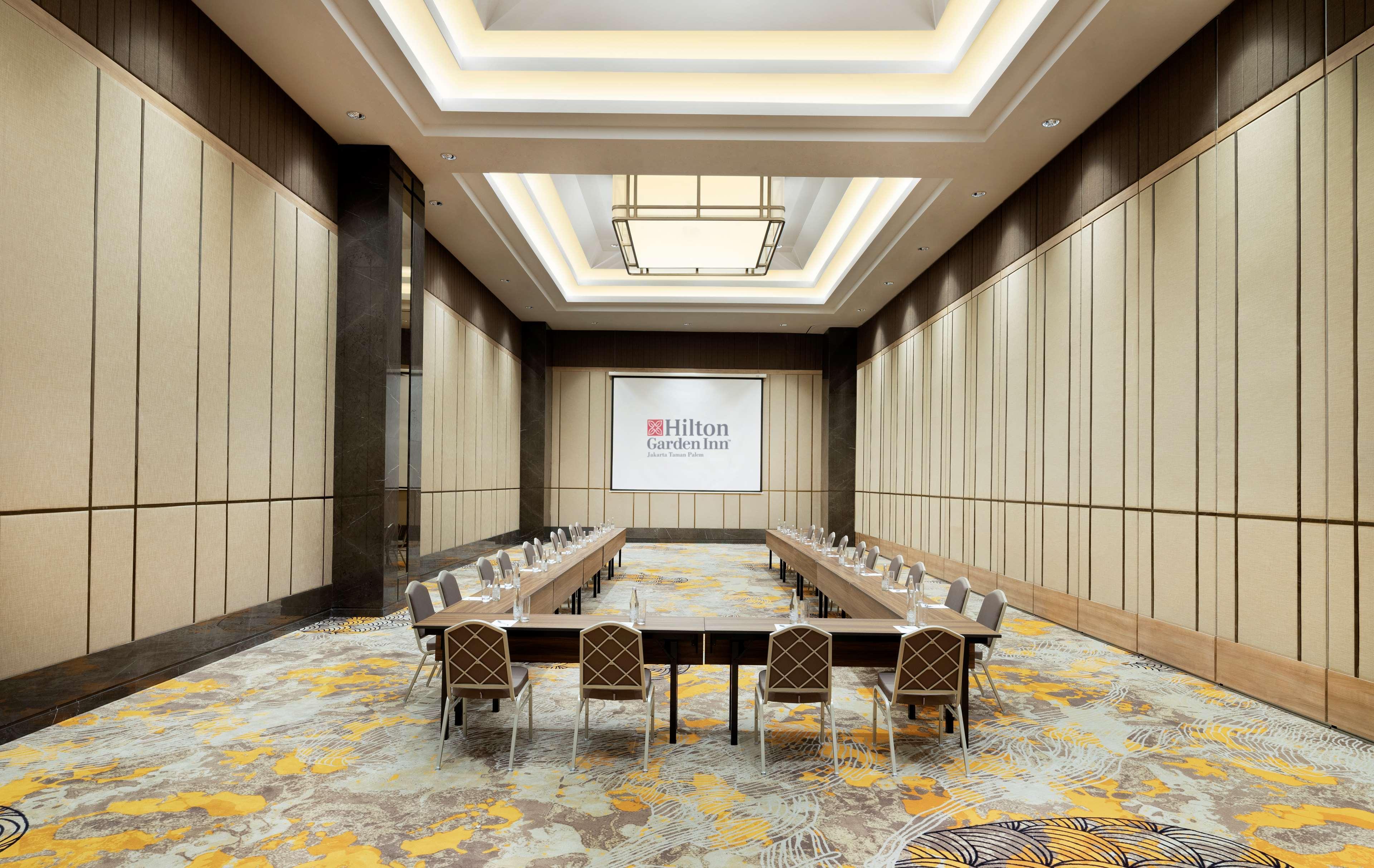Hilton Garden Taman Palem 4* Jakarta