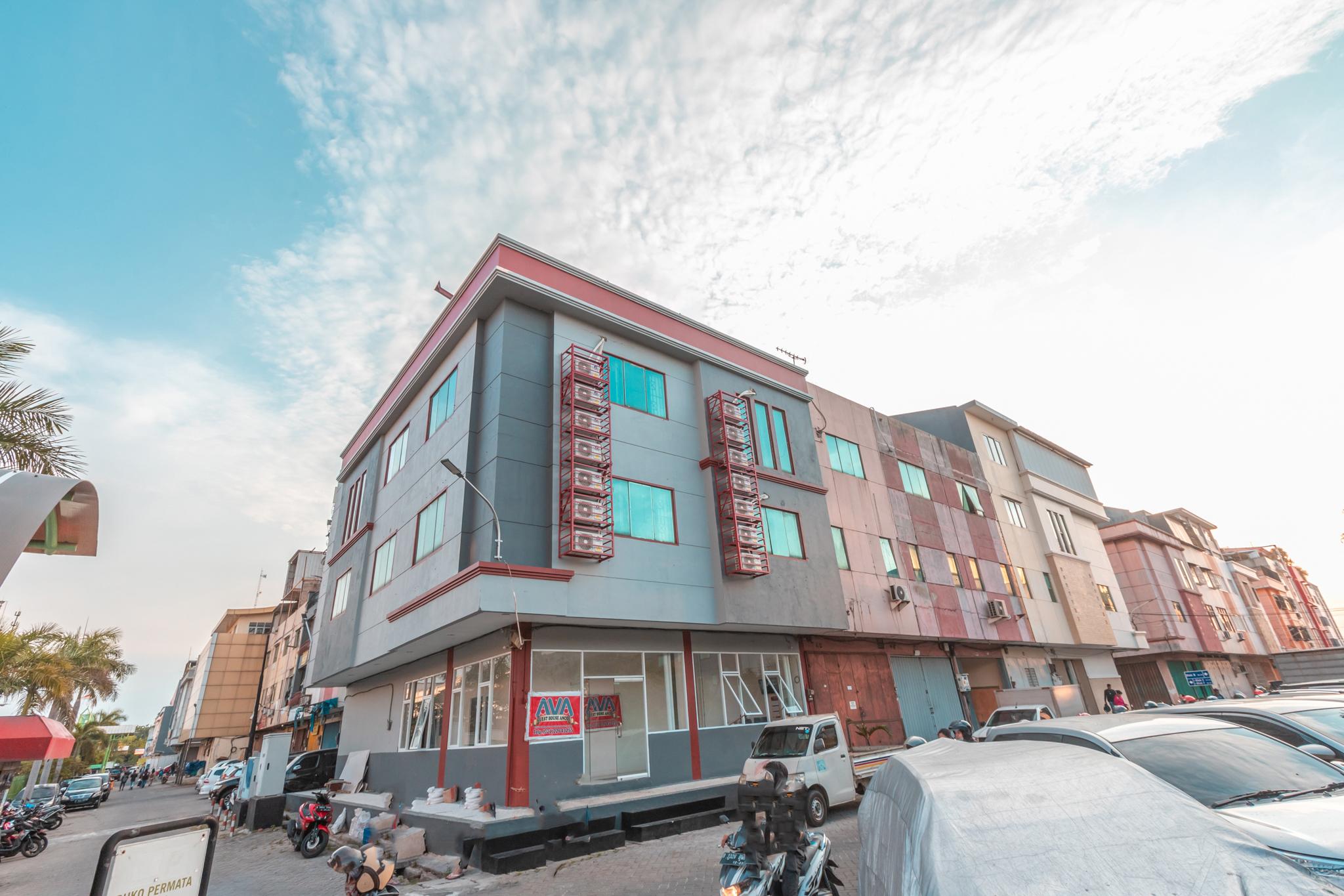 Oyo 2230 Ava Hotel