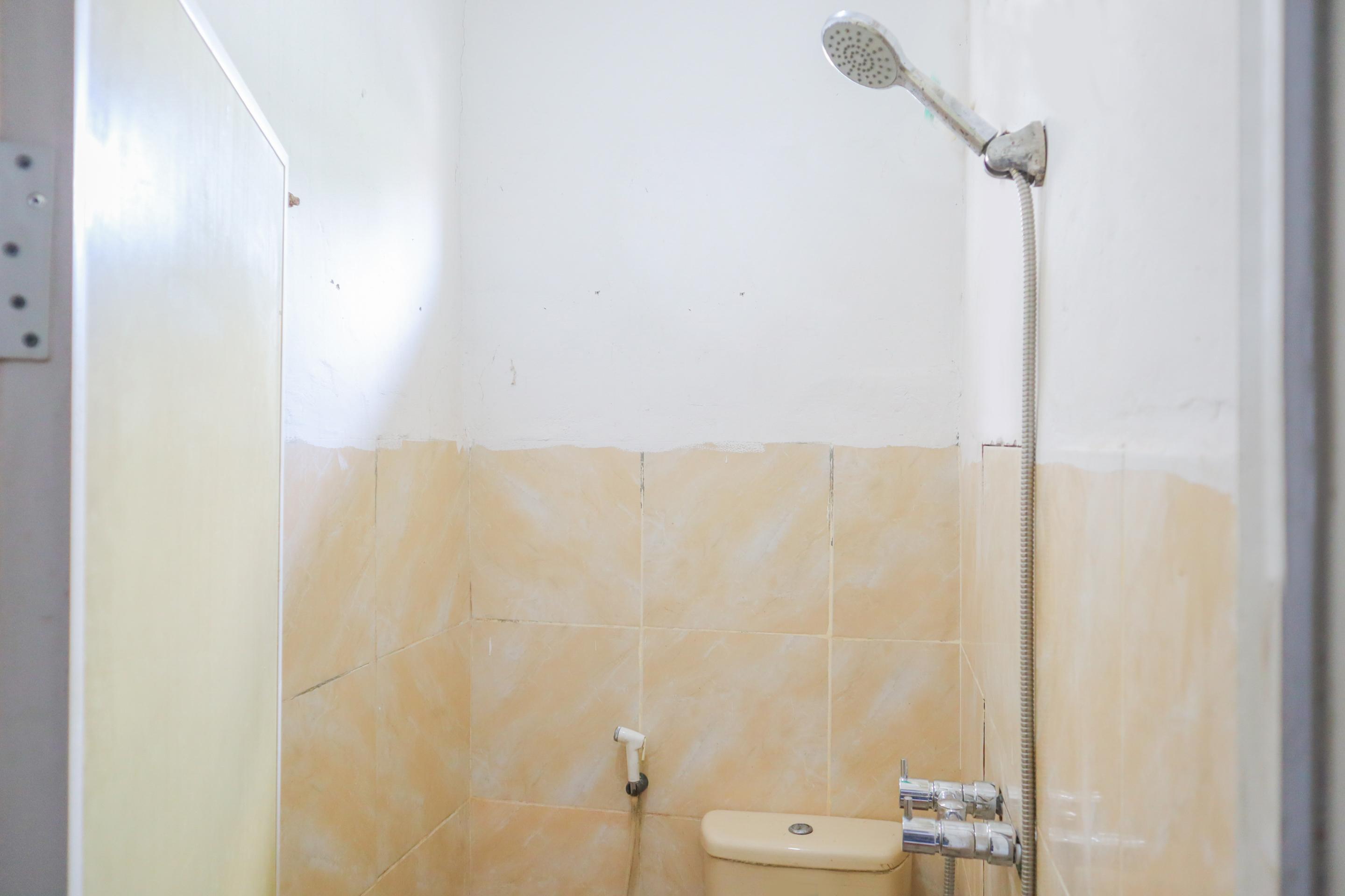 Oyo 2547 Assirot 2* Jakarta