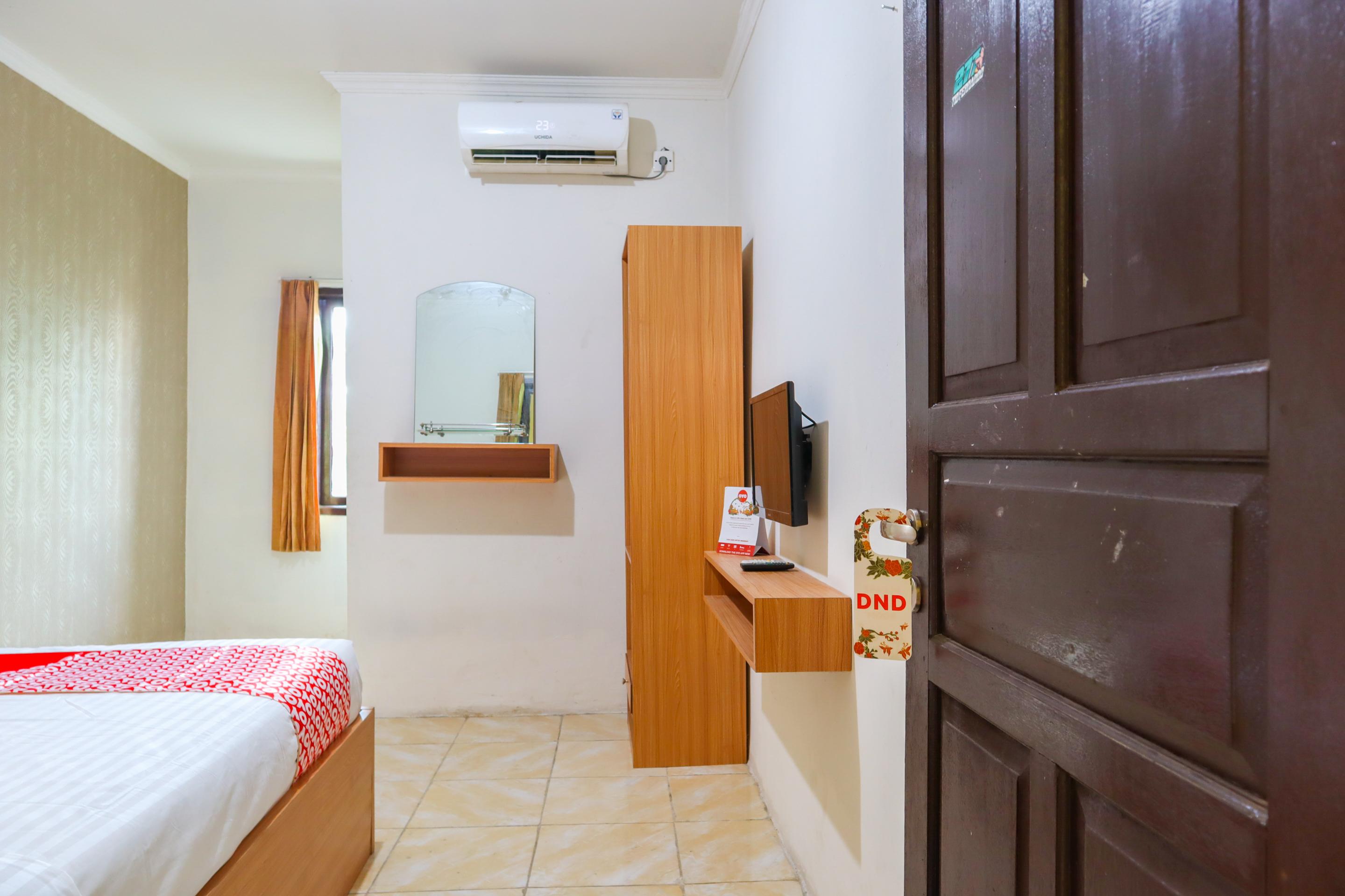 Oyo 2547 Assirot Jakarta
