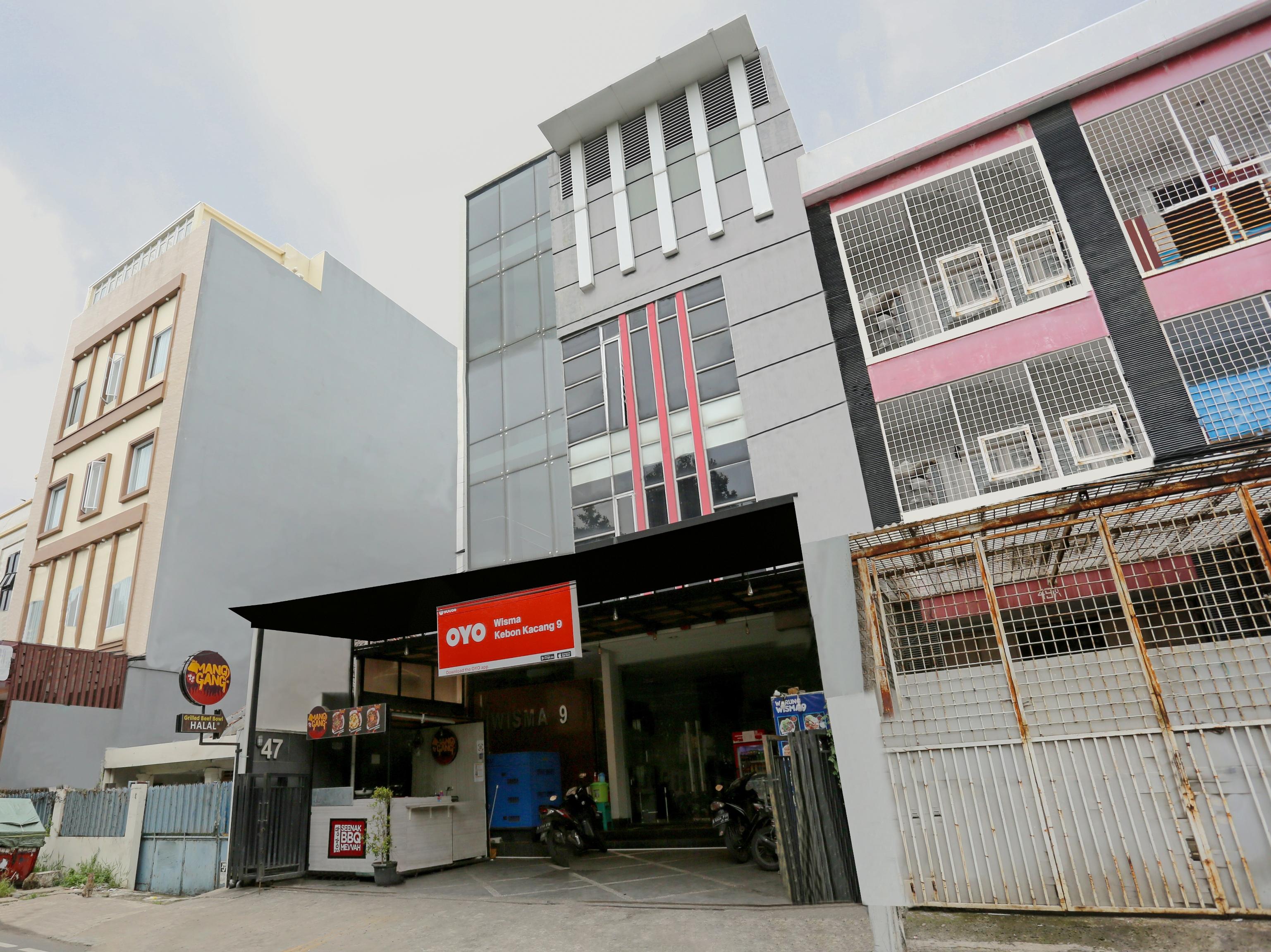Super Oyo Capital O 90056 Kebon Kacang 9