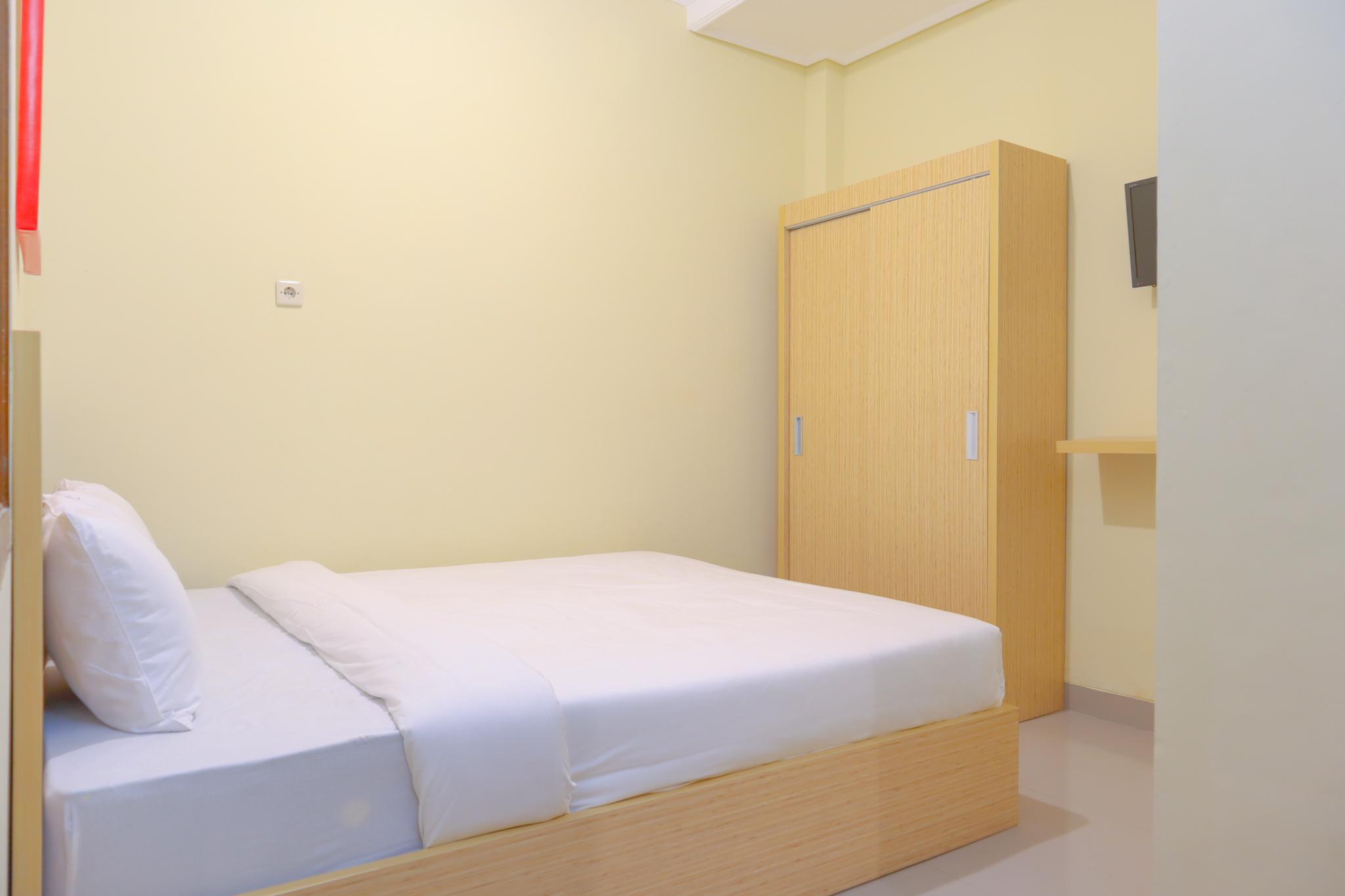 Hotel Dpaseban Mitra Reddoorz Jakarta